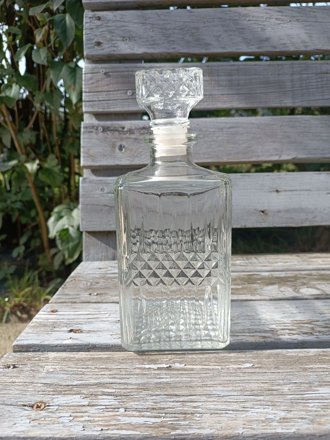 Whiskey decanter
