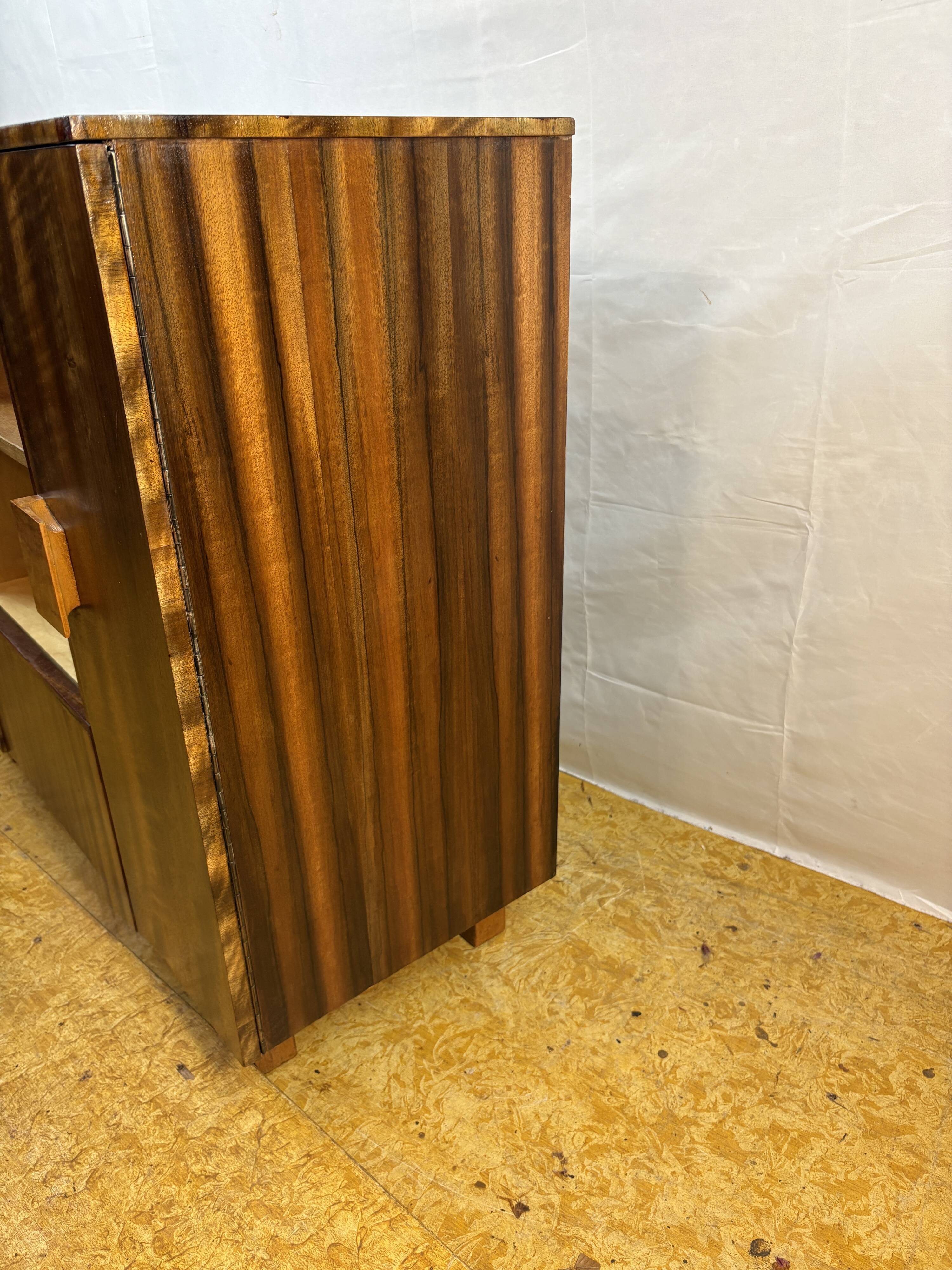 Art Deco Vintage Walnut Sideboard Display Cabinet (Circa 1930–1940)