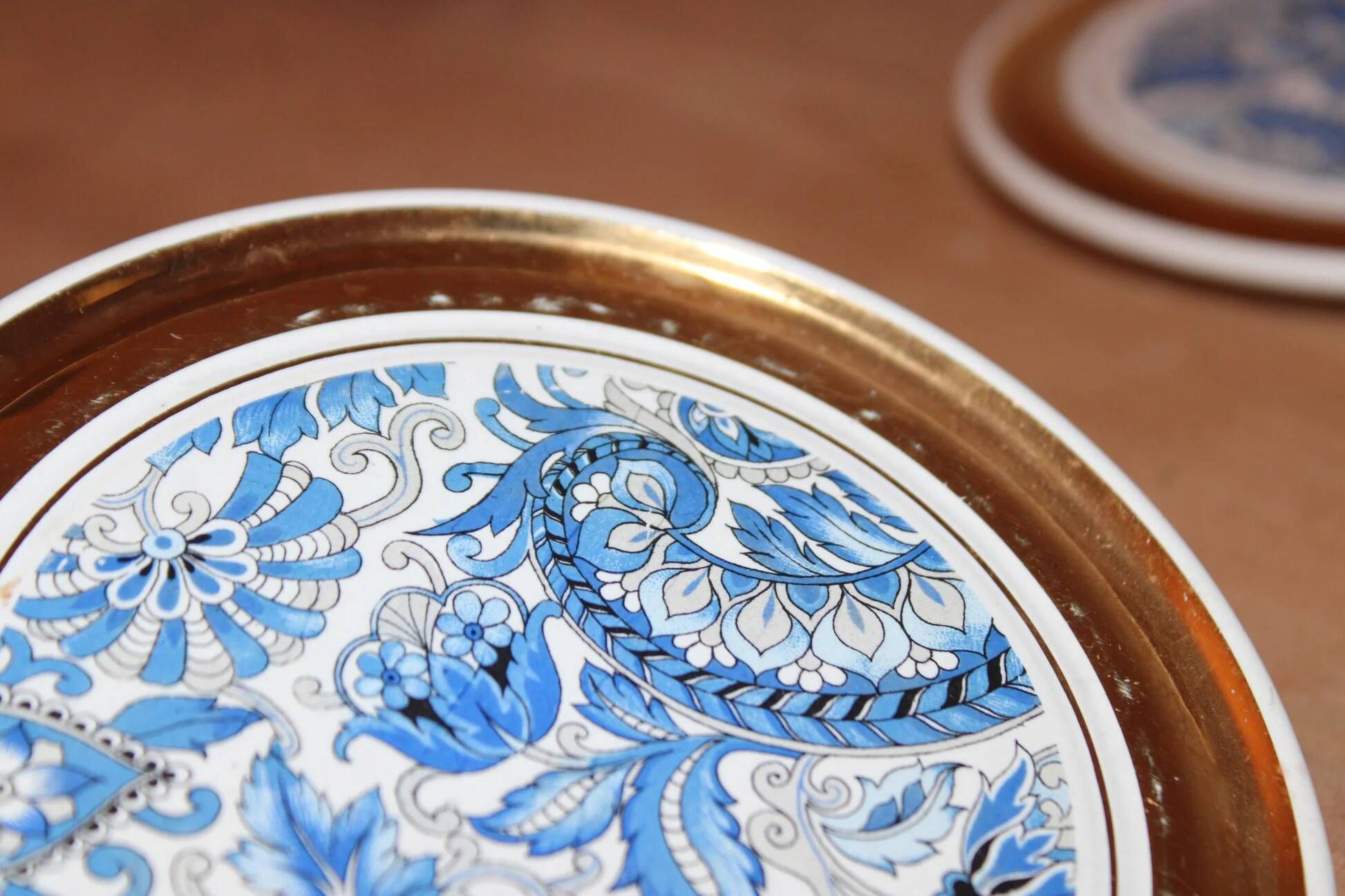 Set of 2 vintage ceramic coasters – Blue floral design and gilding – Made in France