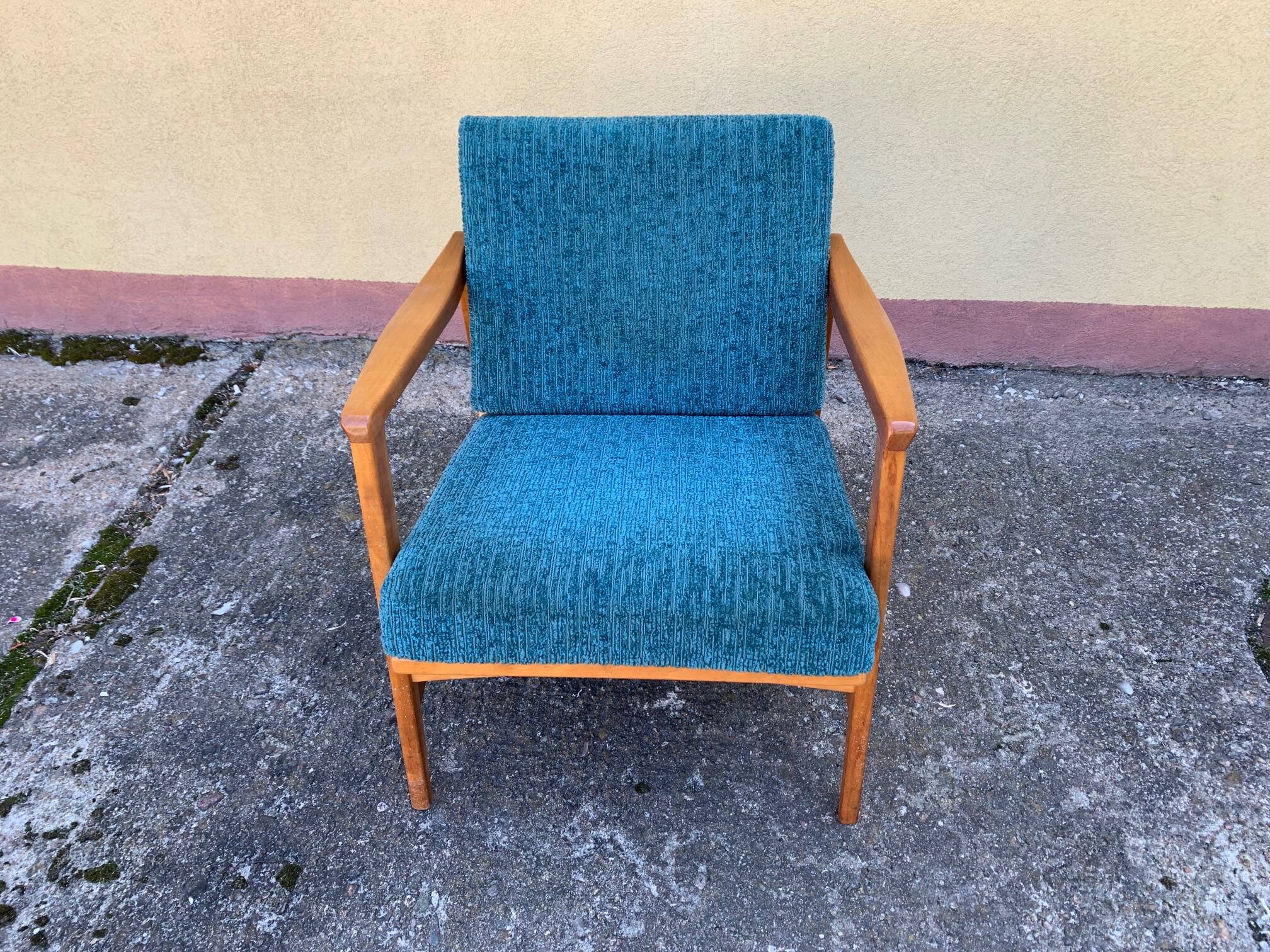 A pair of Wilhelm Knoll, Knoll Antimott armchairs, 1960s.