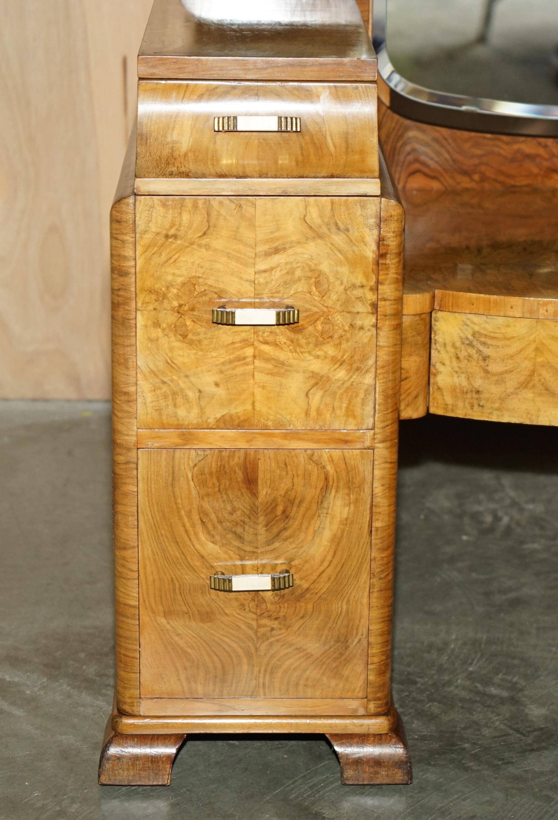 Art Deco dressing table circa 1930 in satin walnut with mirror.
