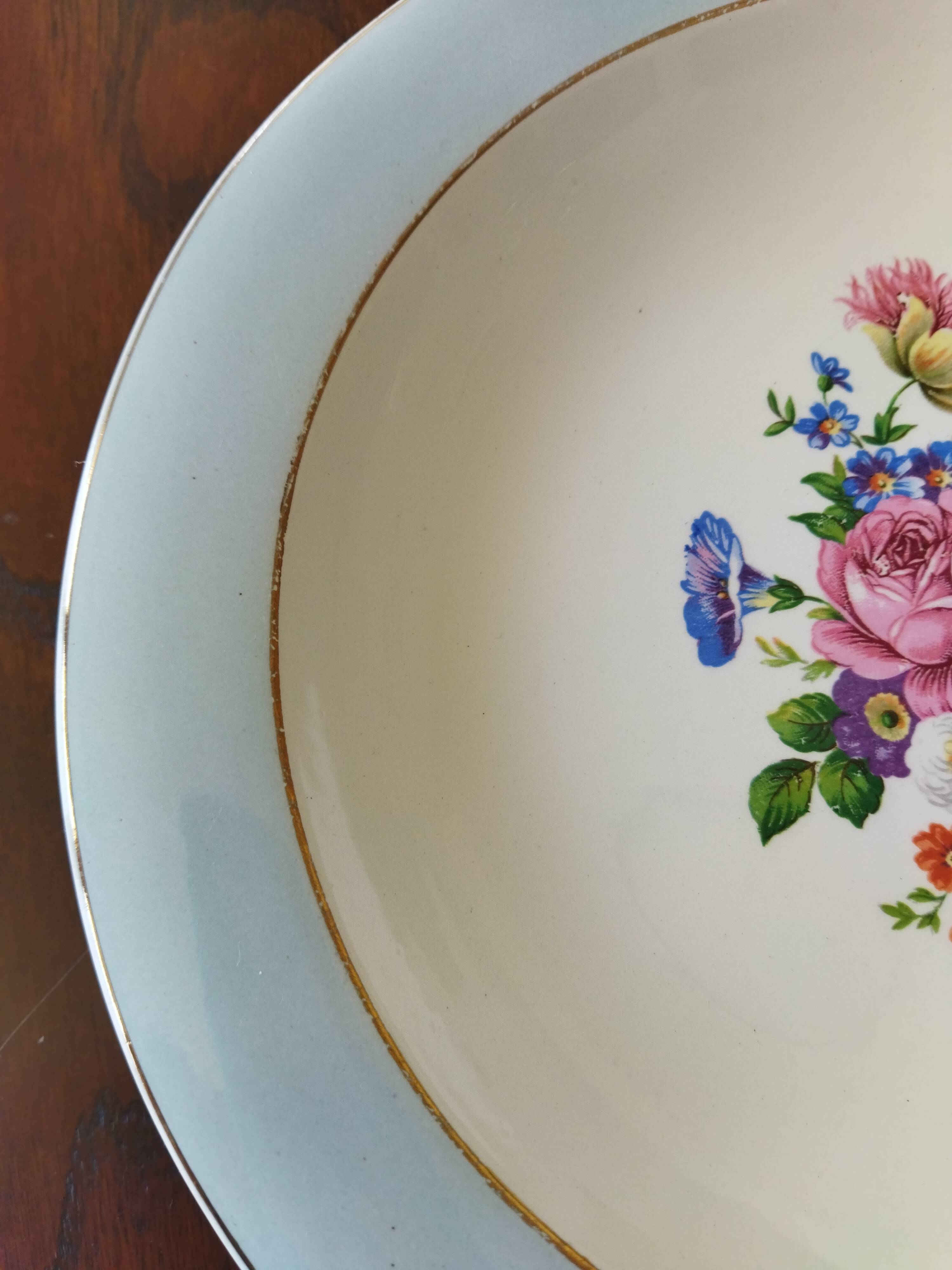 8 semi-deep plates Salins Opaceline 702