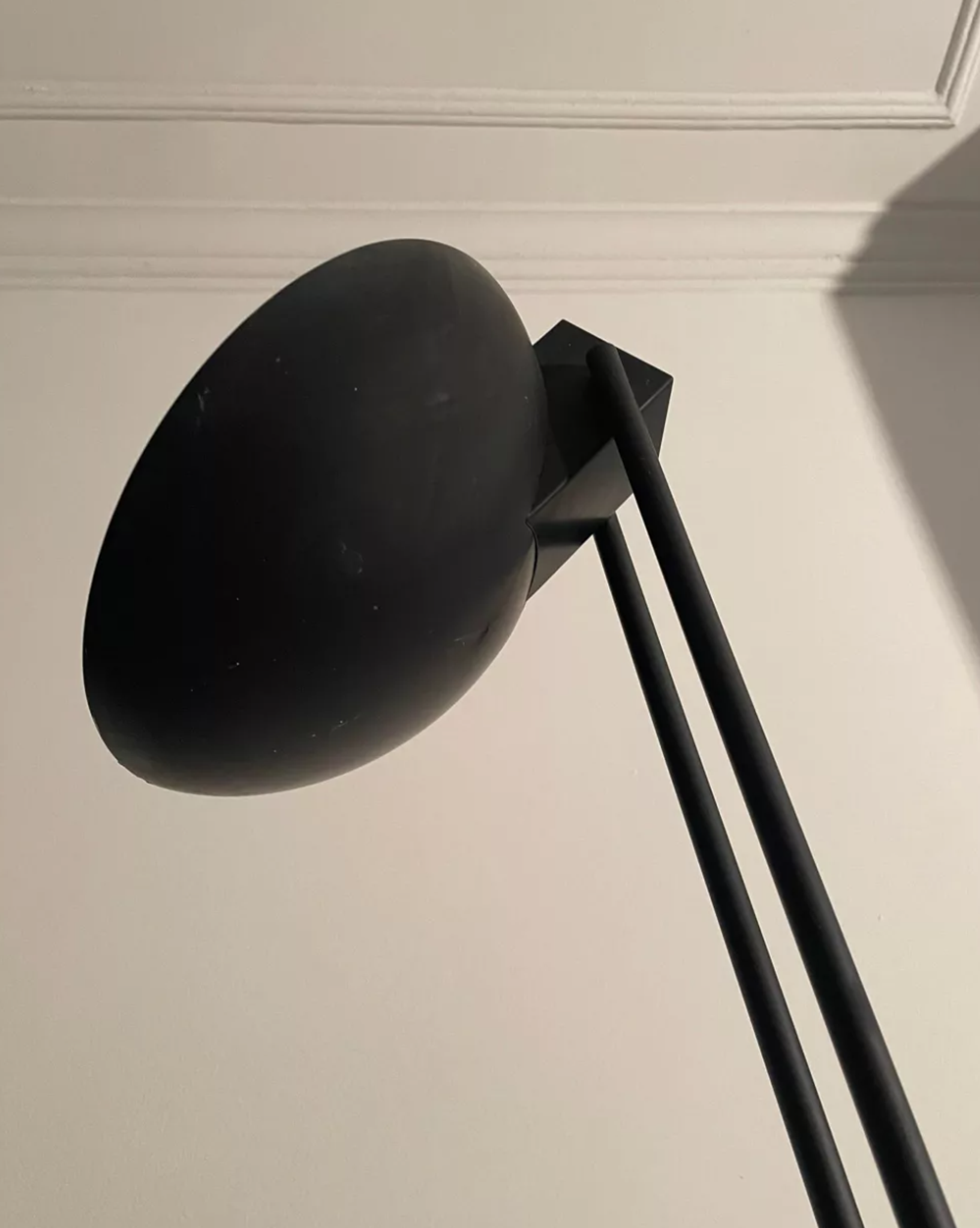 Adjustable modernist floor lamp black lacquered metal Italian 80s