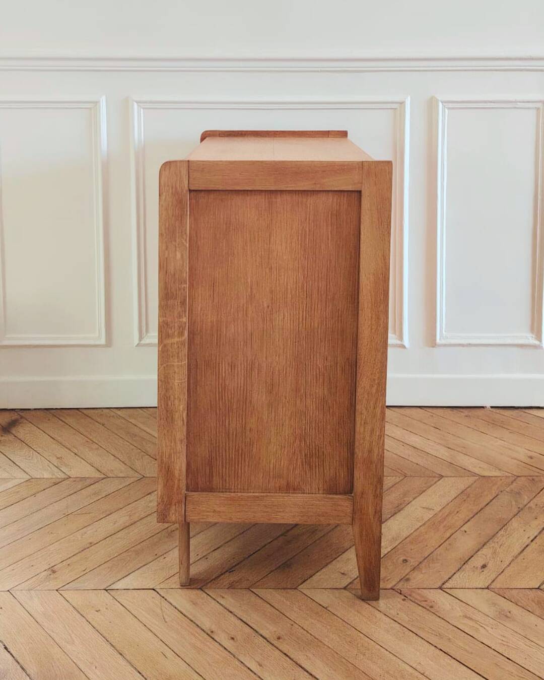Commode vintage rénovée de style scandinave en chêne massif, années 50-60