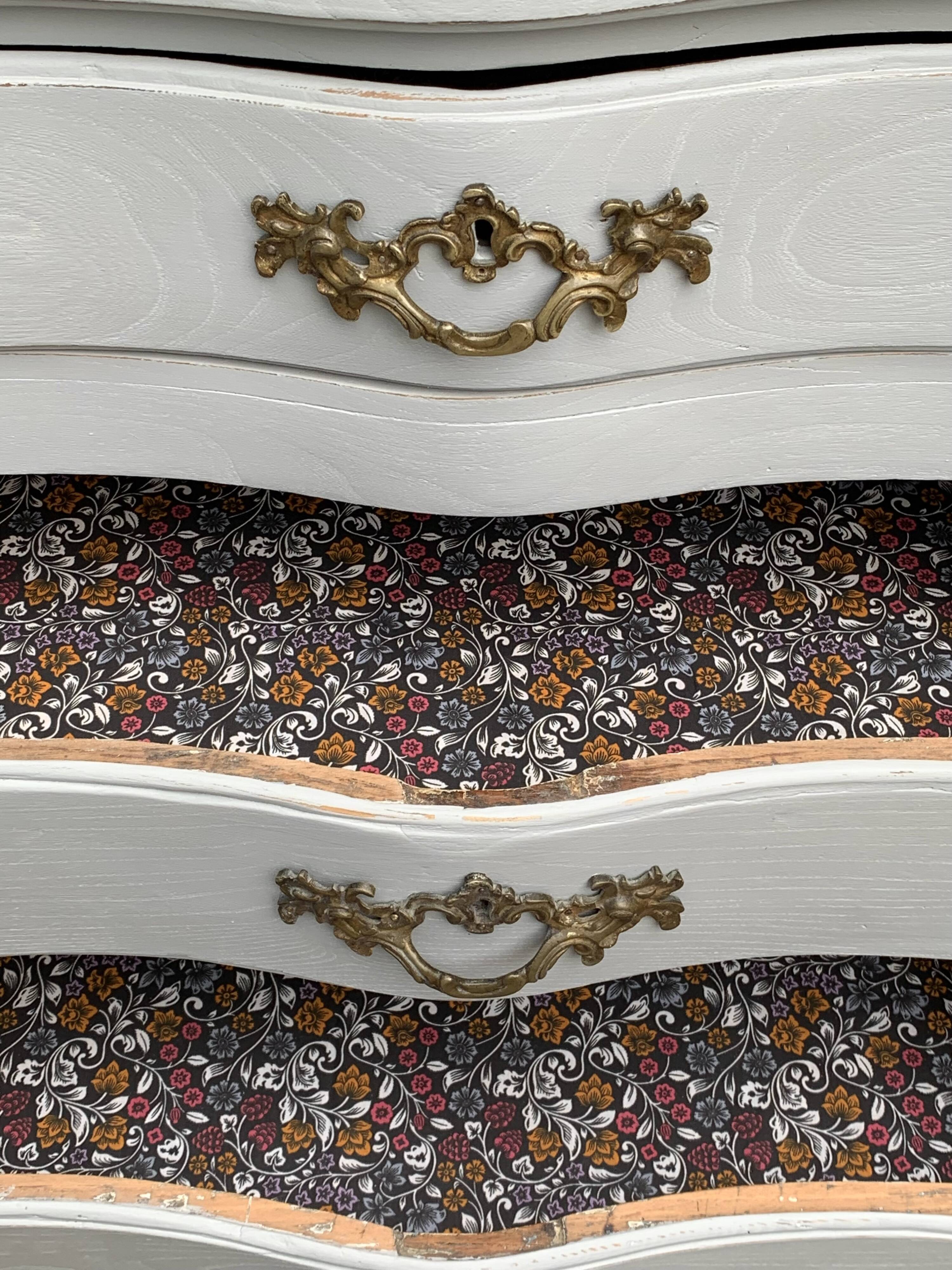 Louis XV style chest of drawers 1900