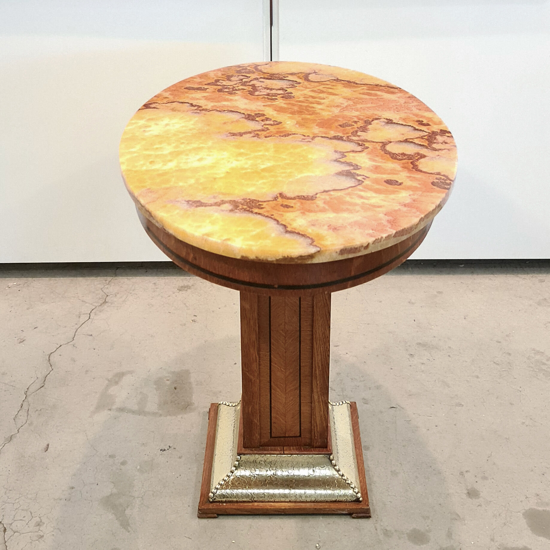 Oval art deco center table, de coene