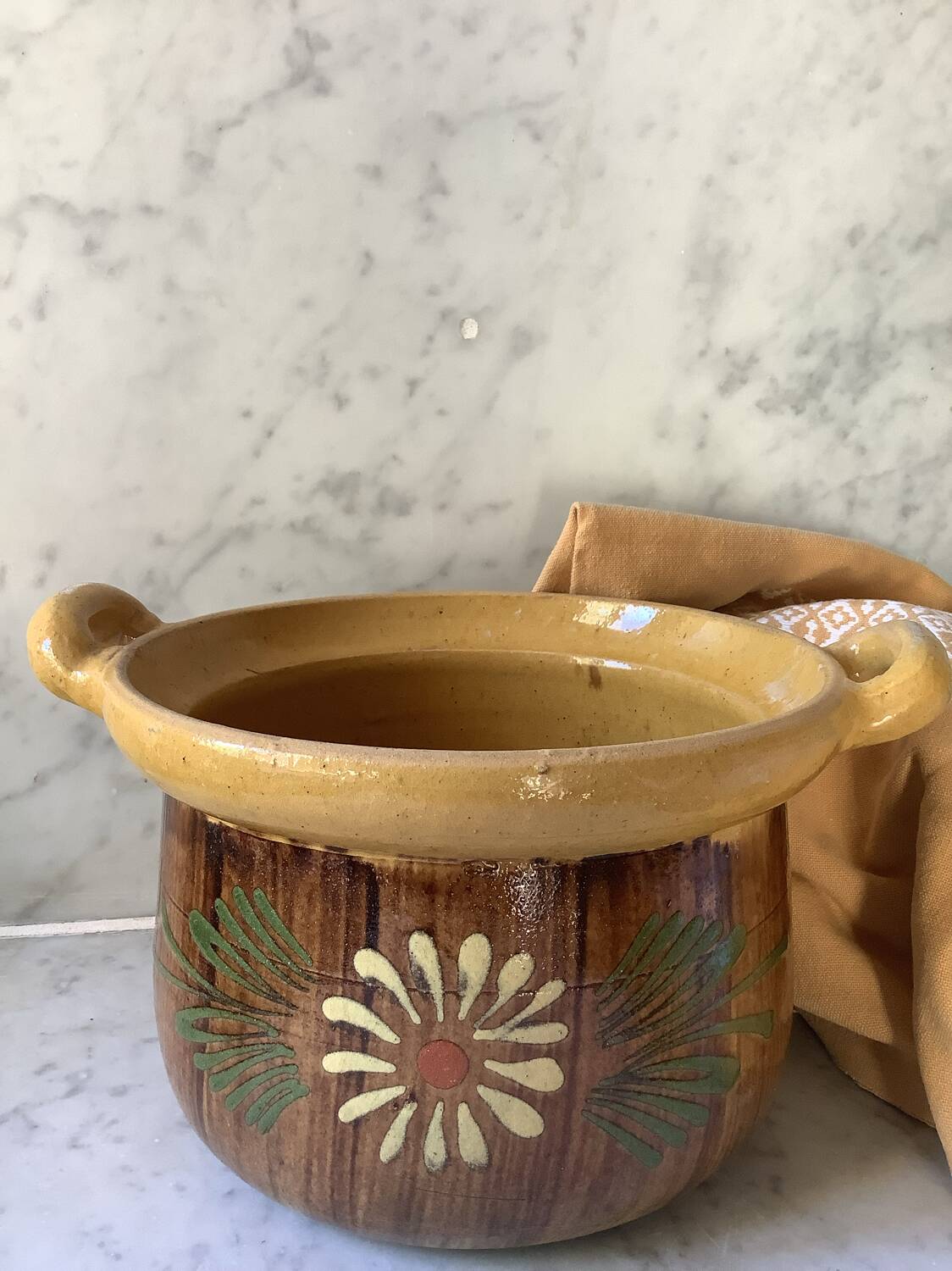 Alsatian soup tureen or pot