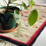 Tapis Rollakan décor de tulipes vintage