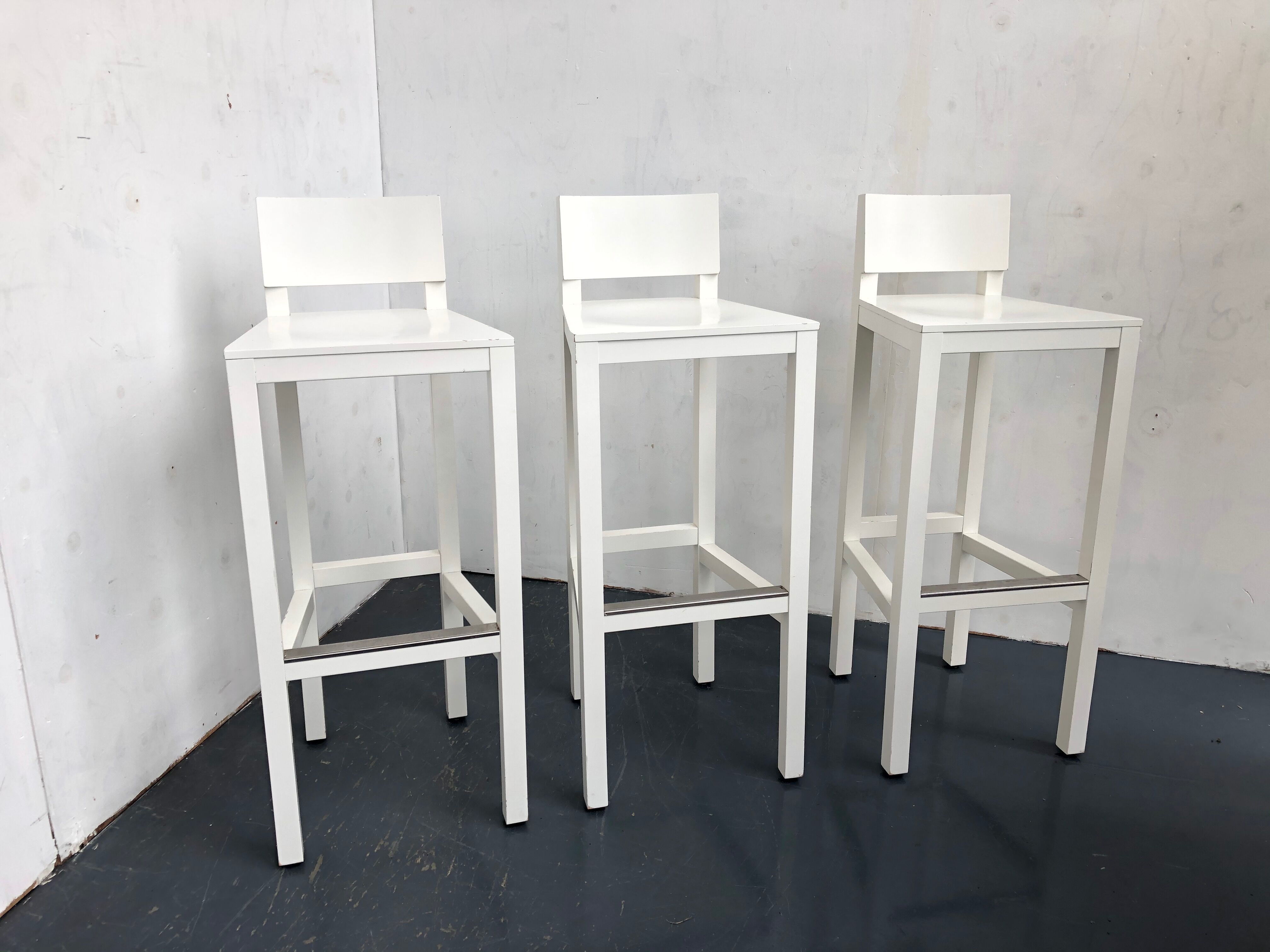 Lensvelt AVL Shaker 3 bar stools design Atelier van Lieshout