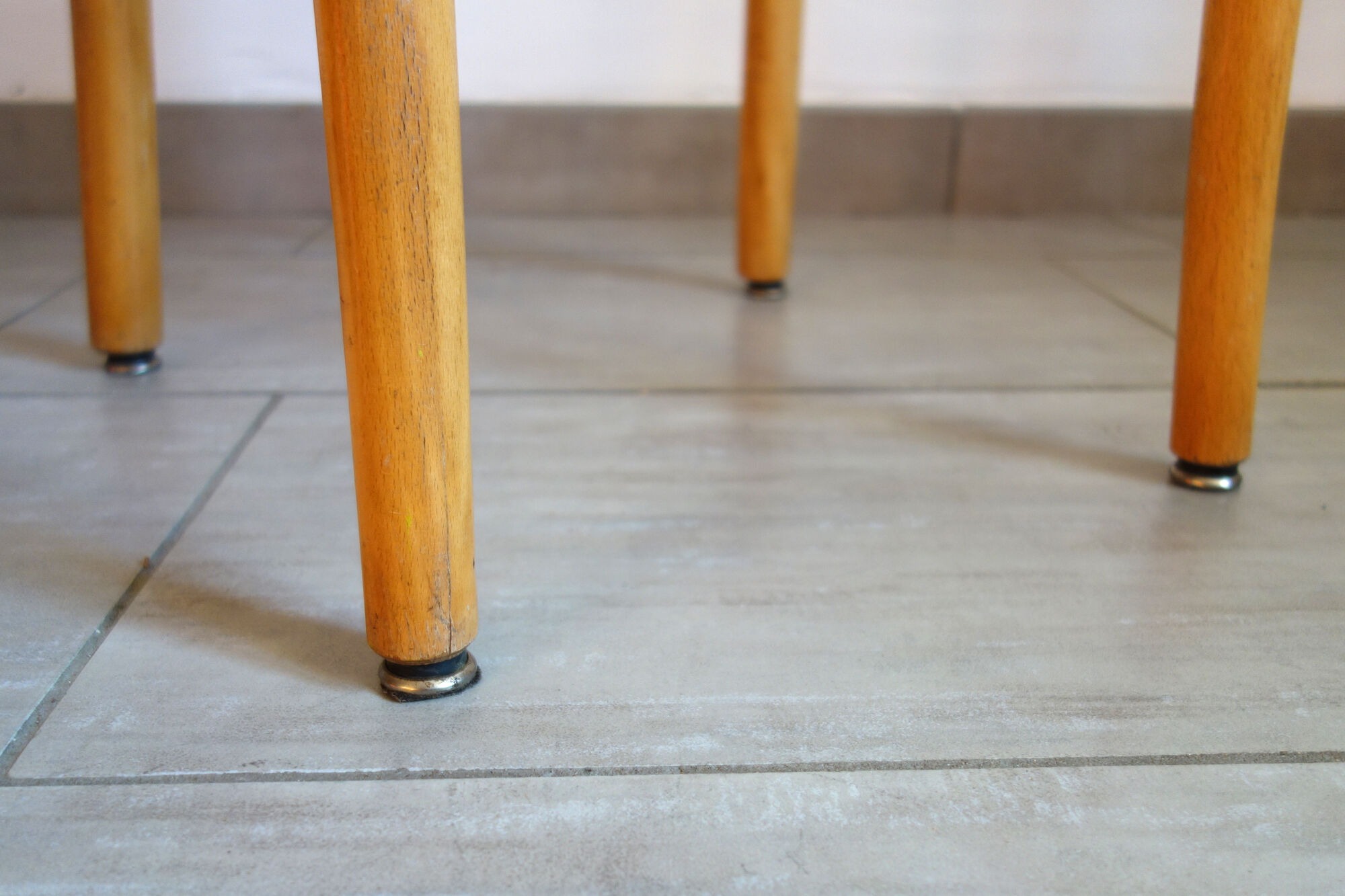 Set of 4 vintage bistro chairs