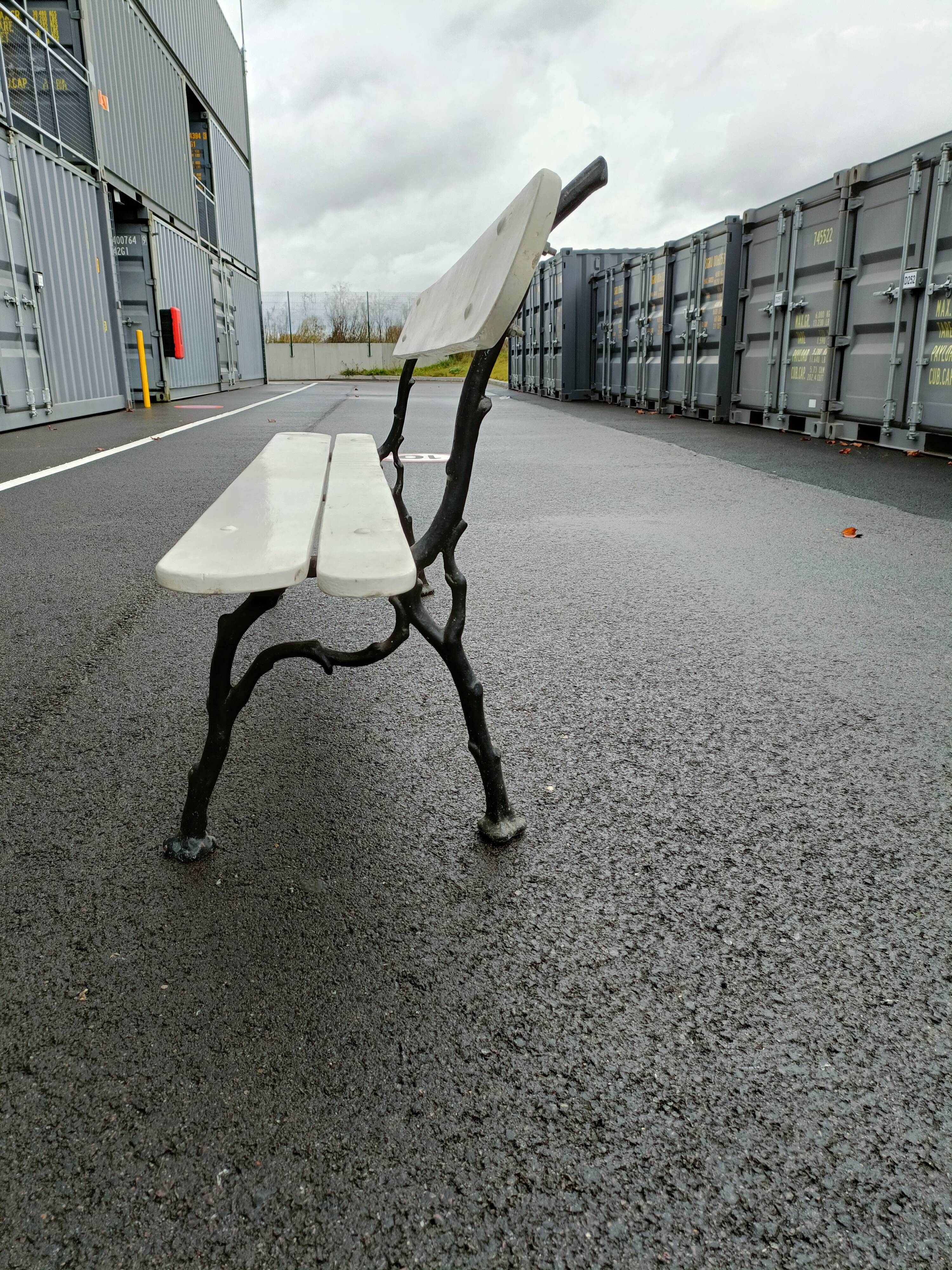 Garden bench old cast iron feet
