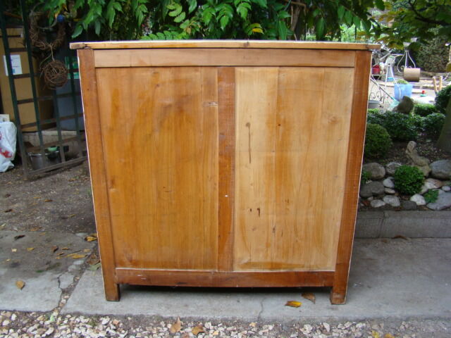 Former parisian buffet