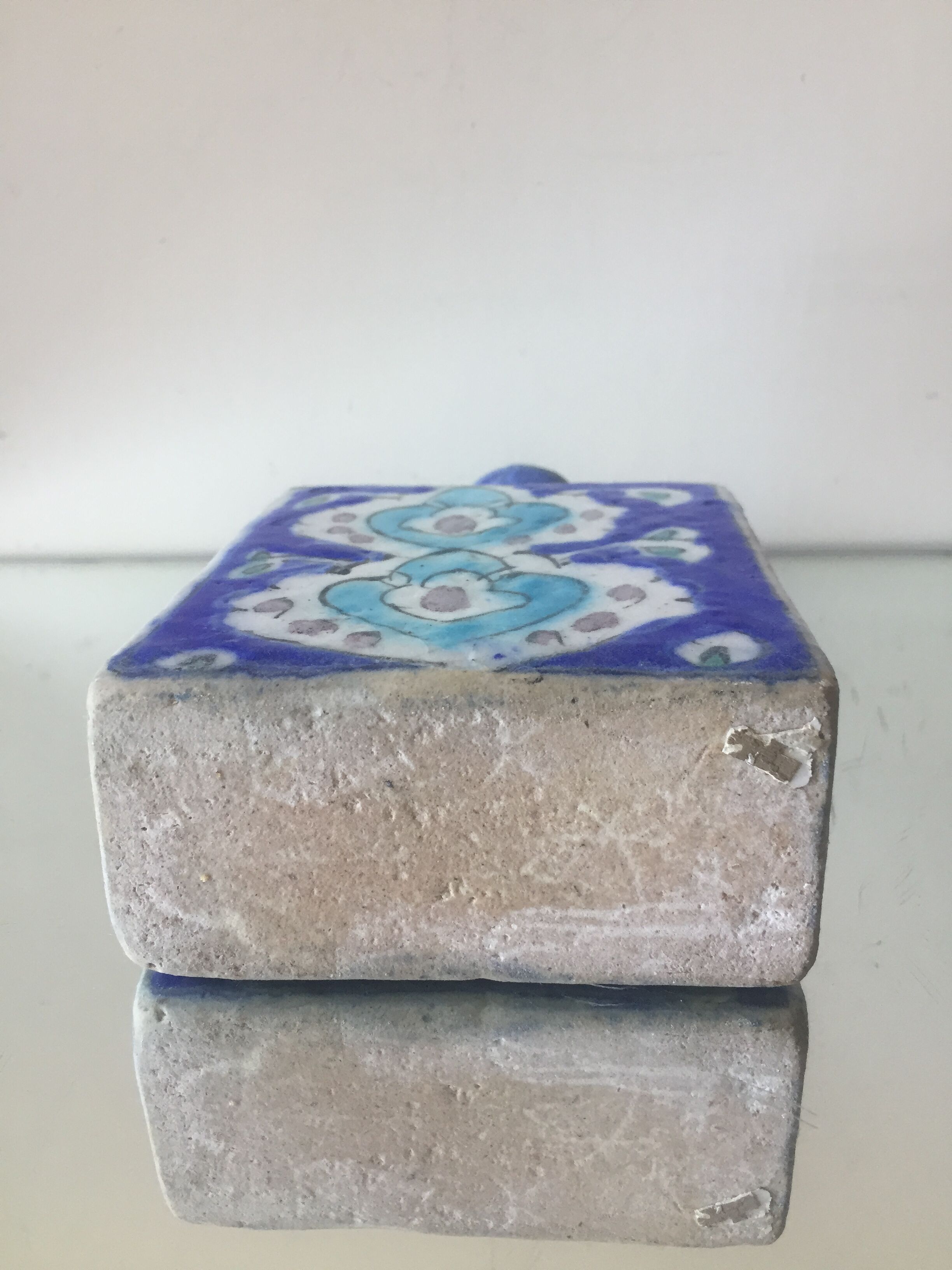 Islamic art ceramic vase in Iznik style antique