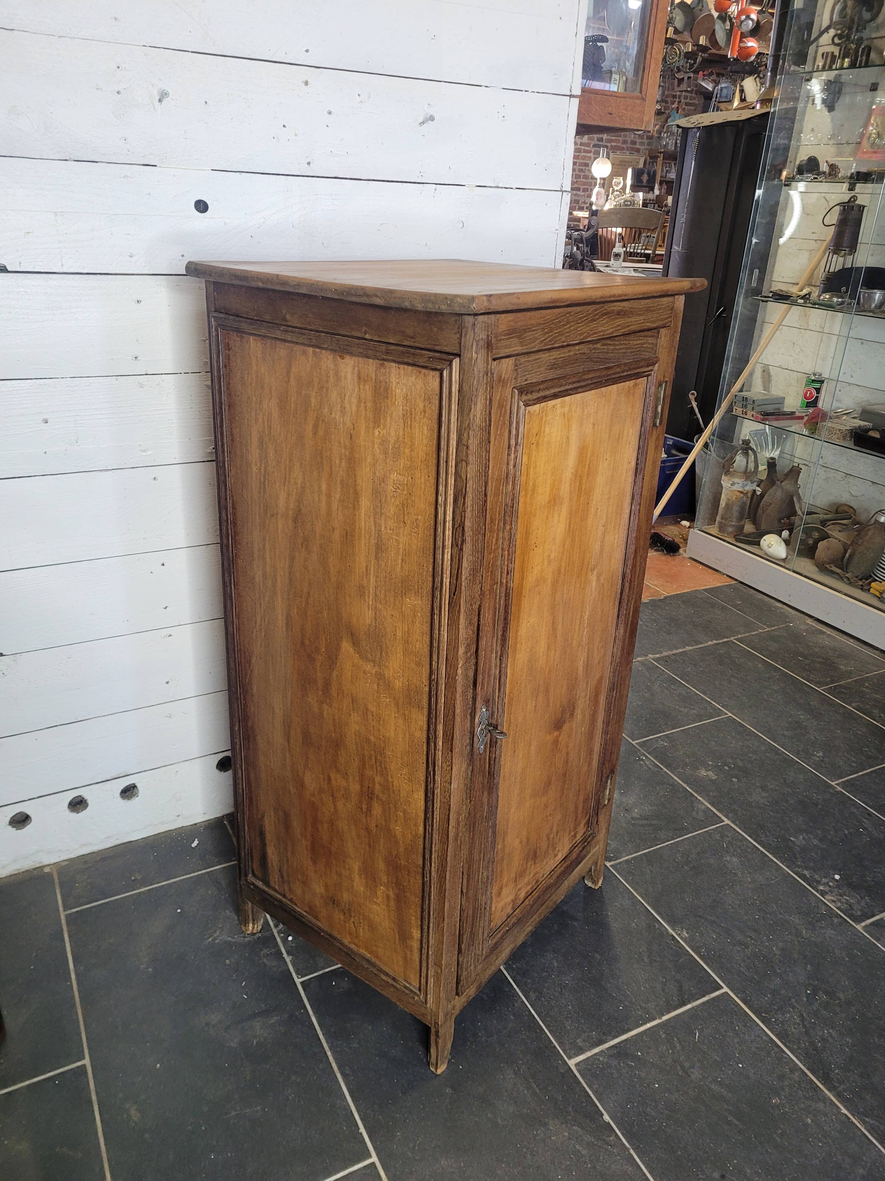 Old jam maker