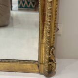 Miroir ancien de style Louis XVI, doré à la feuille