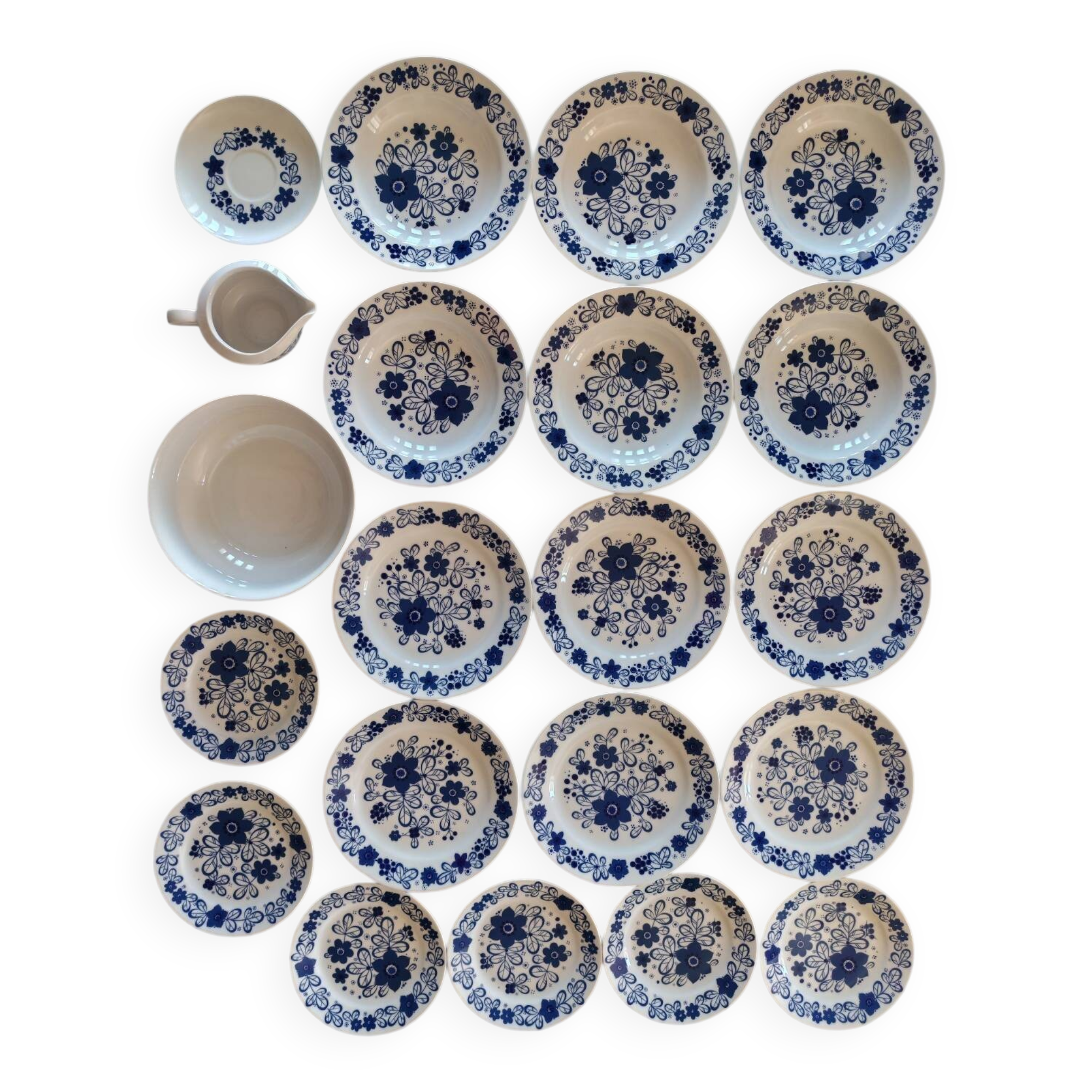 Vintage dinnerware set
