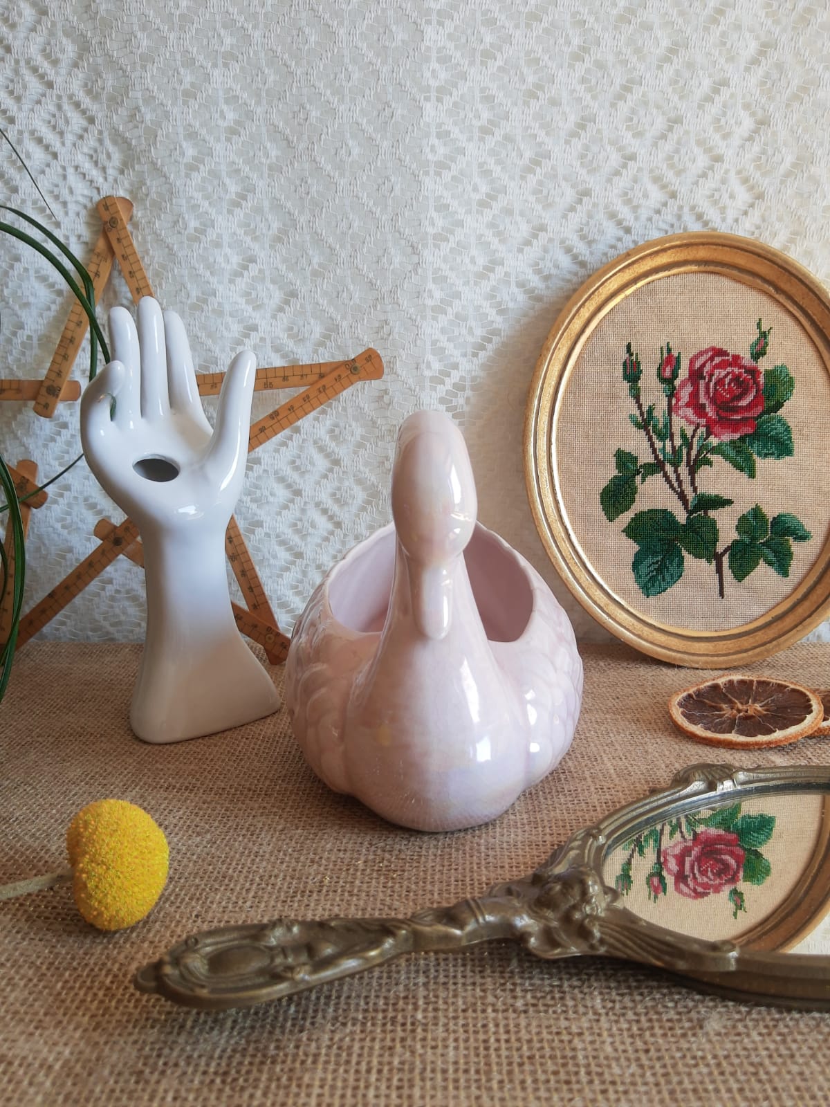 Sia Vintage Pink Pearl Swan Shaped Planter