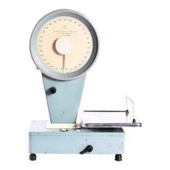 Old kitchen scale