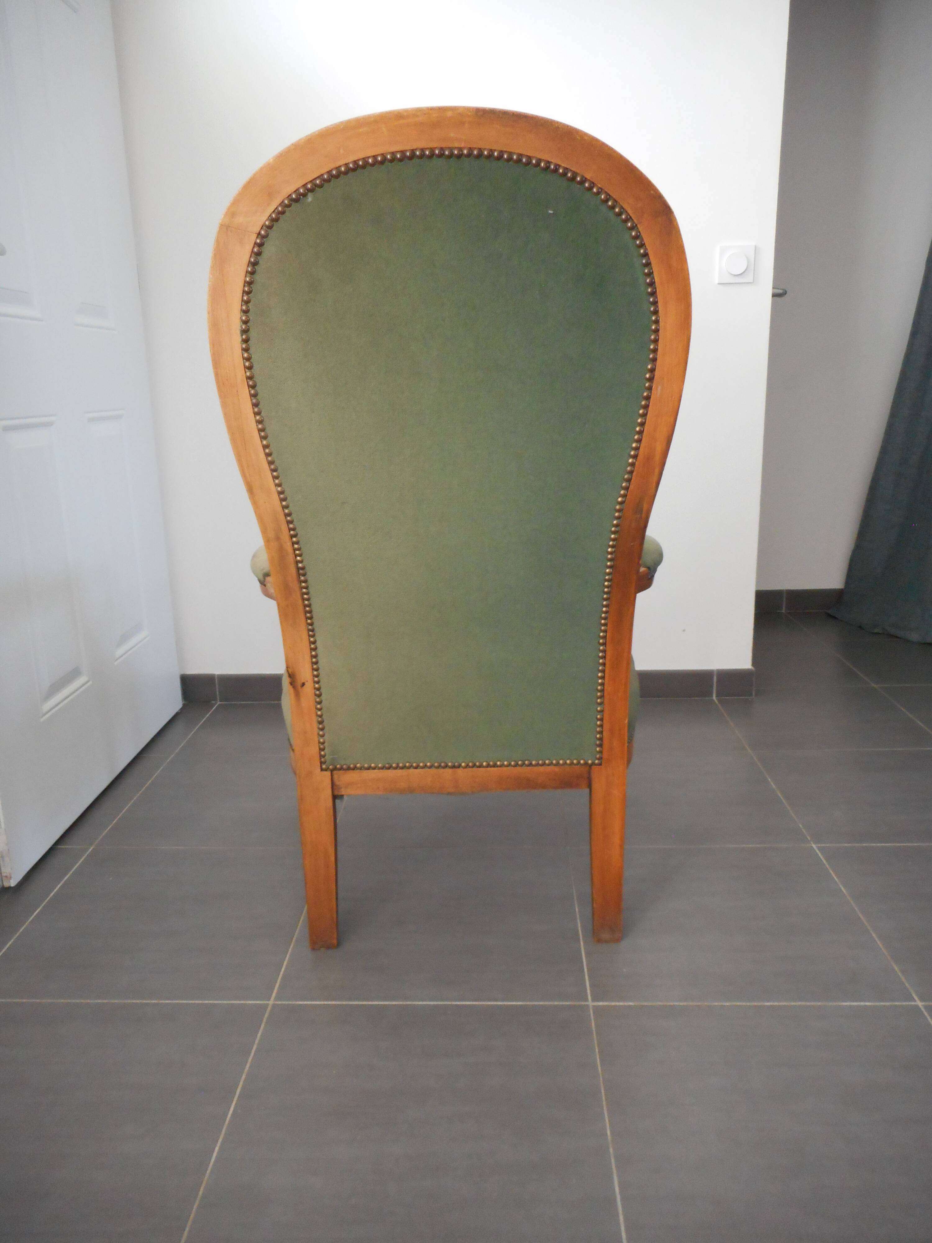 Voltaire armchair in green velvet fabric, late 19th - early 20th century