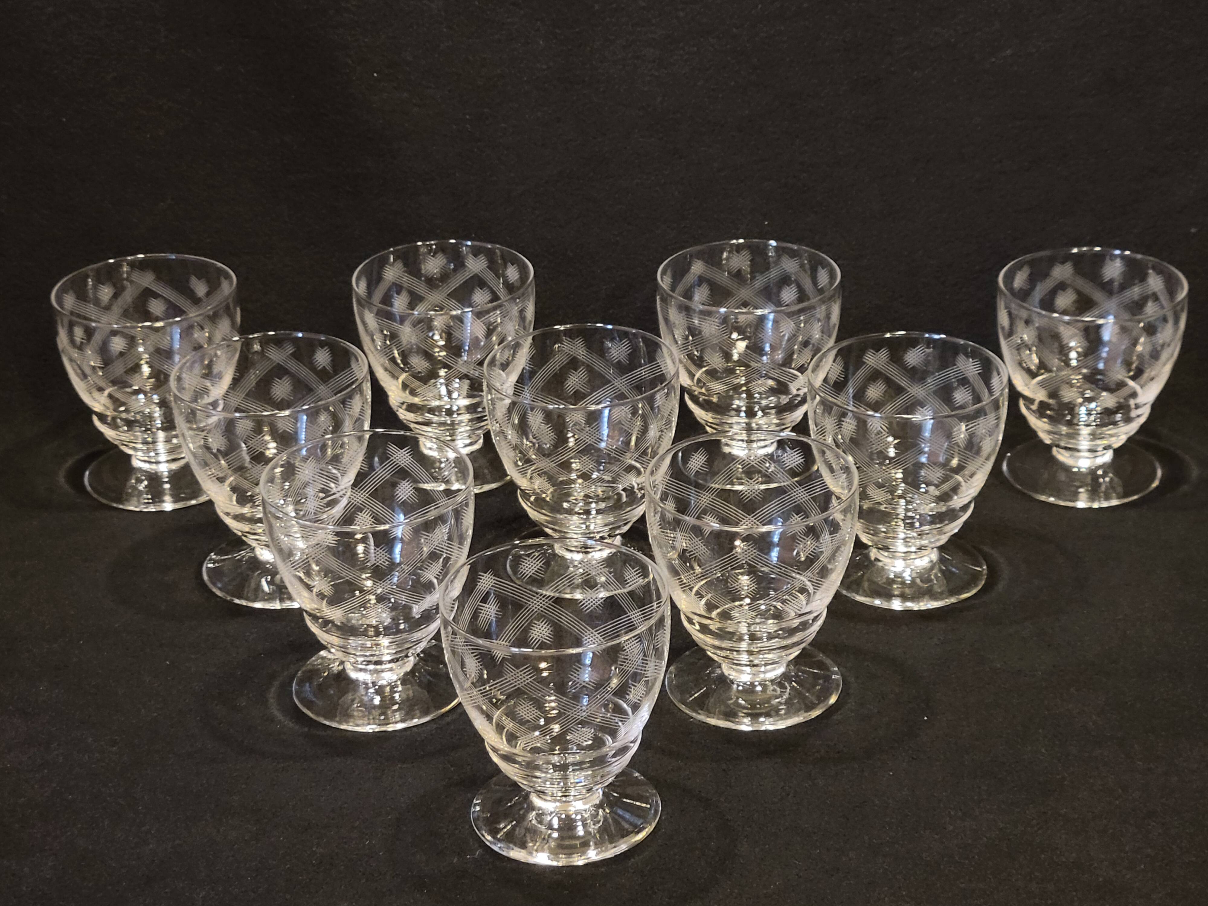10 old port wine glasses in engraved art deco chiseled crystal