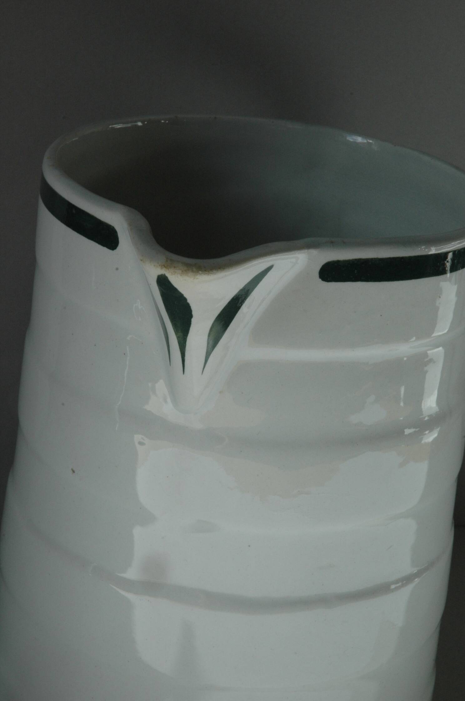 Large Jug 2 Litres Opaque Porcelain