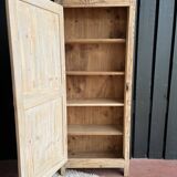 Single-door wardrobe / cupboard