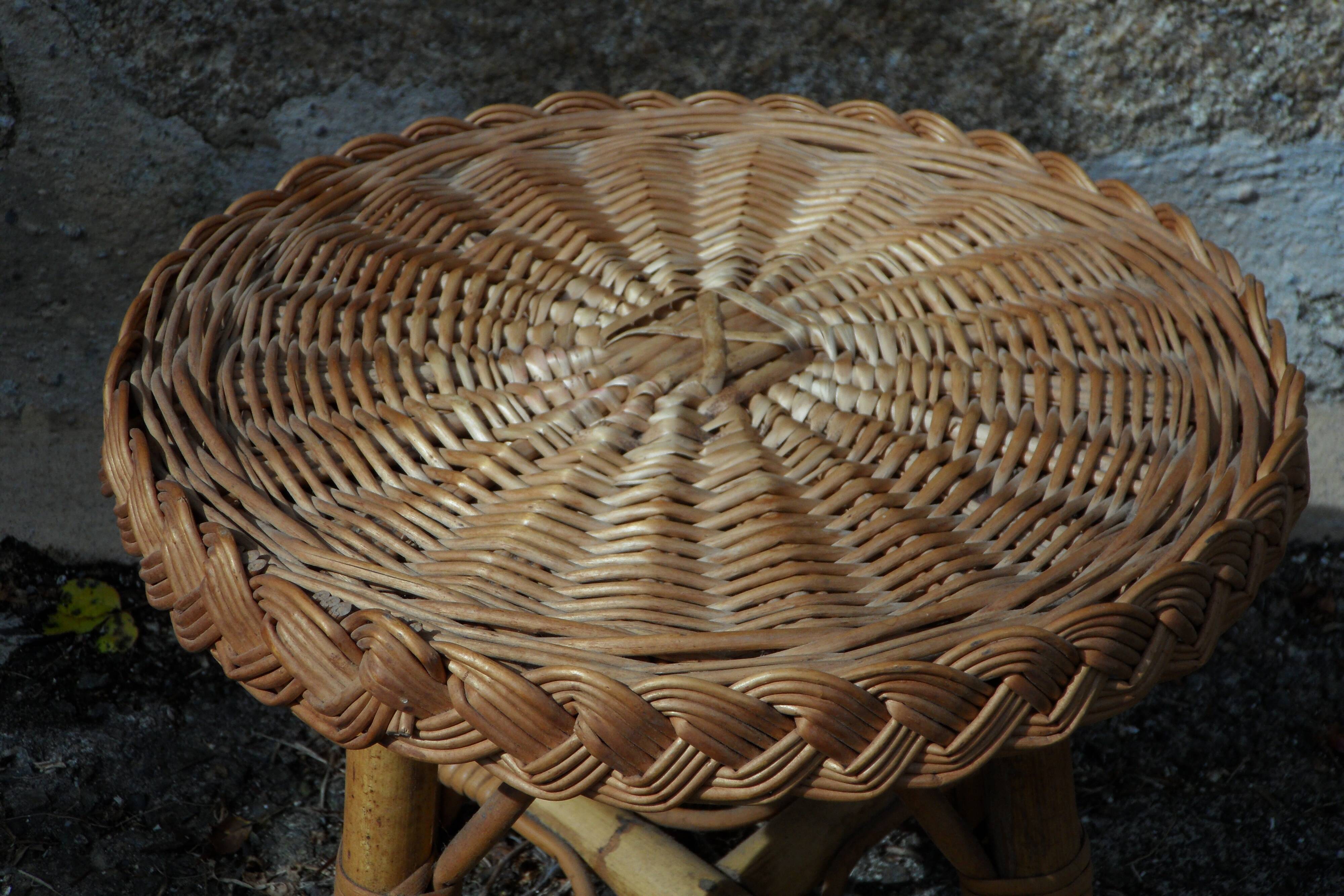 Tabouret en osier années 40