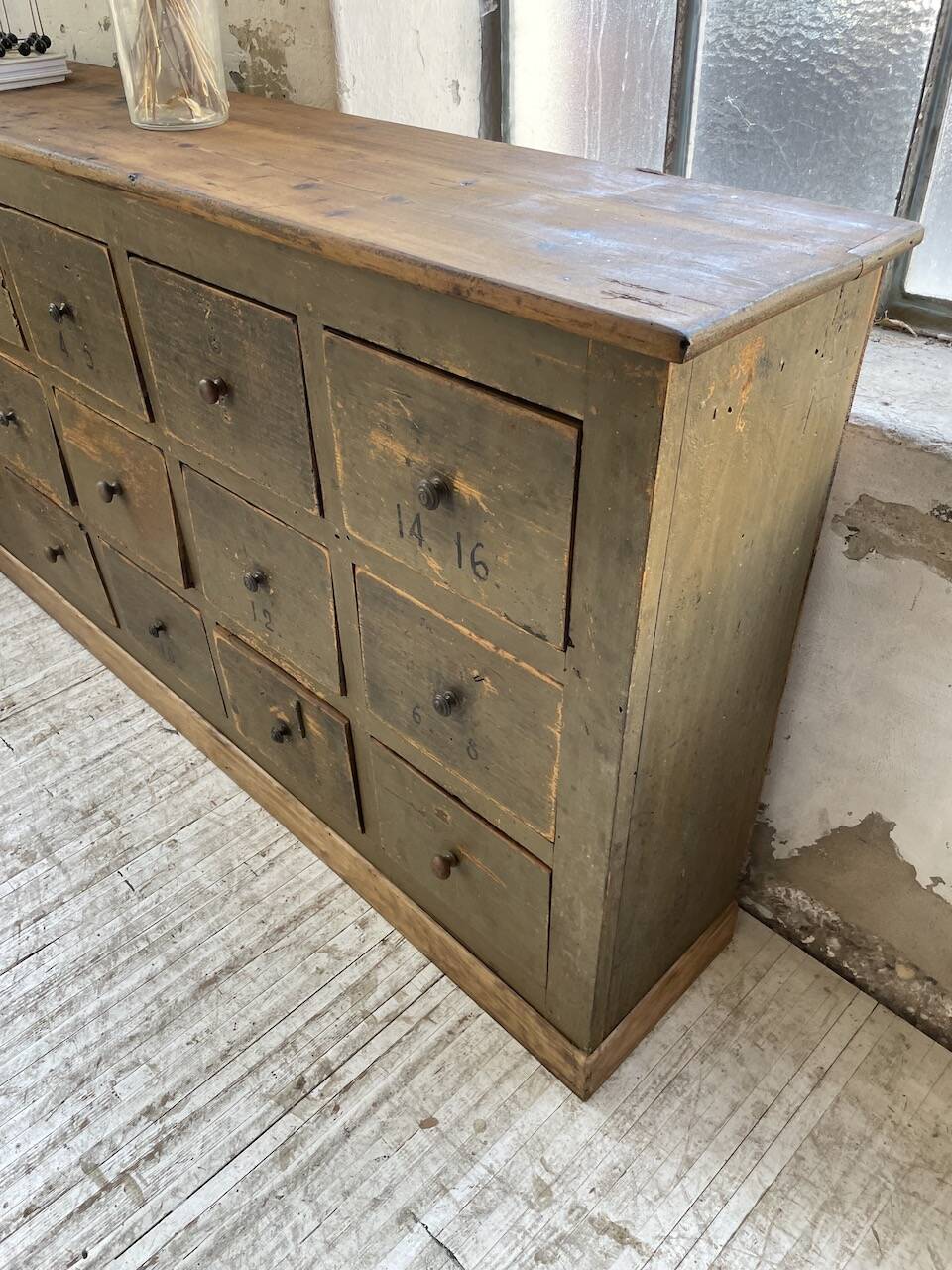 Green patina workshop furniture