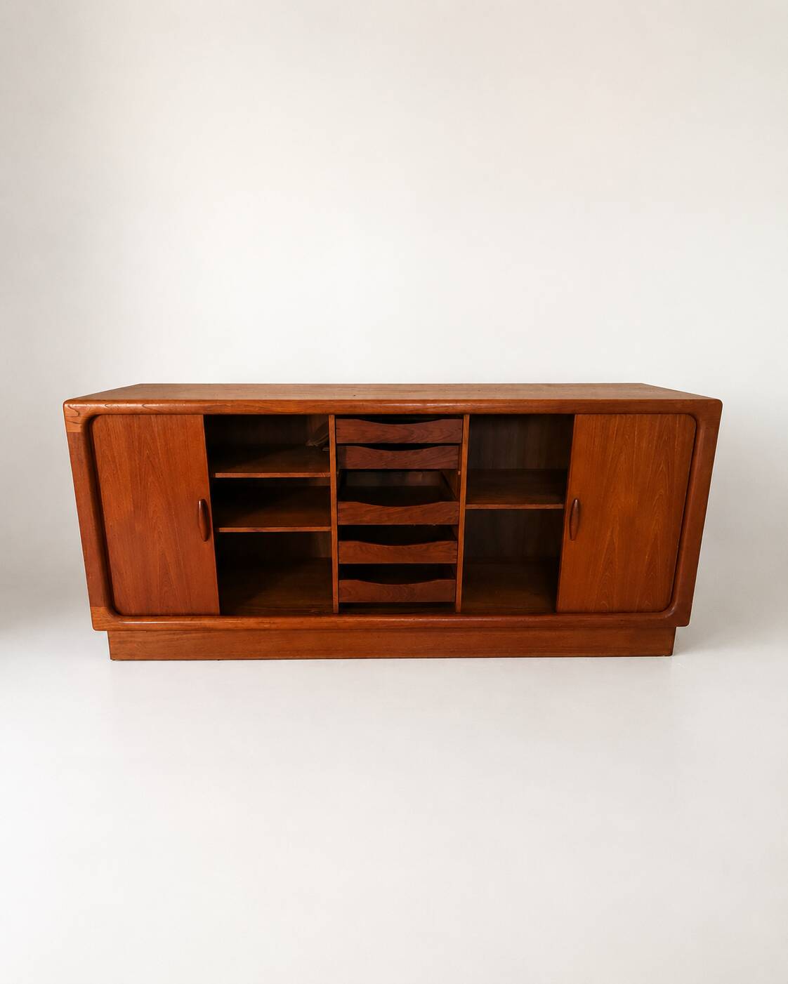 Sideboard  Dyrlund Denmark