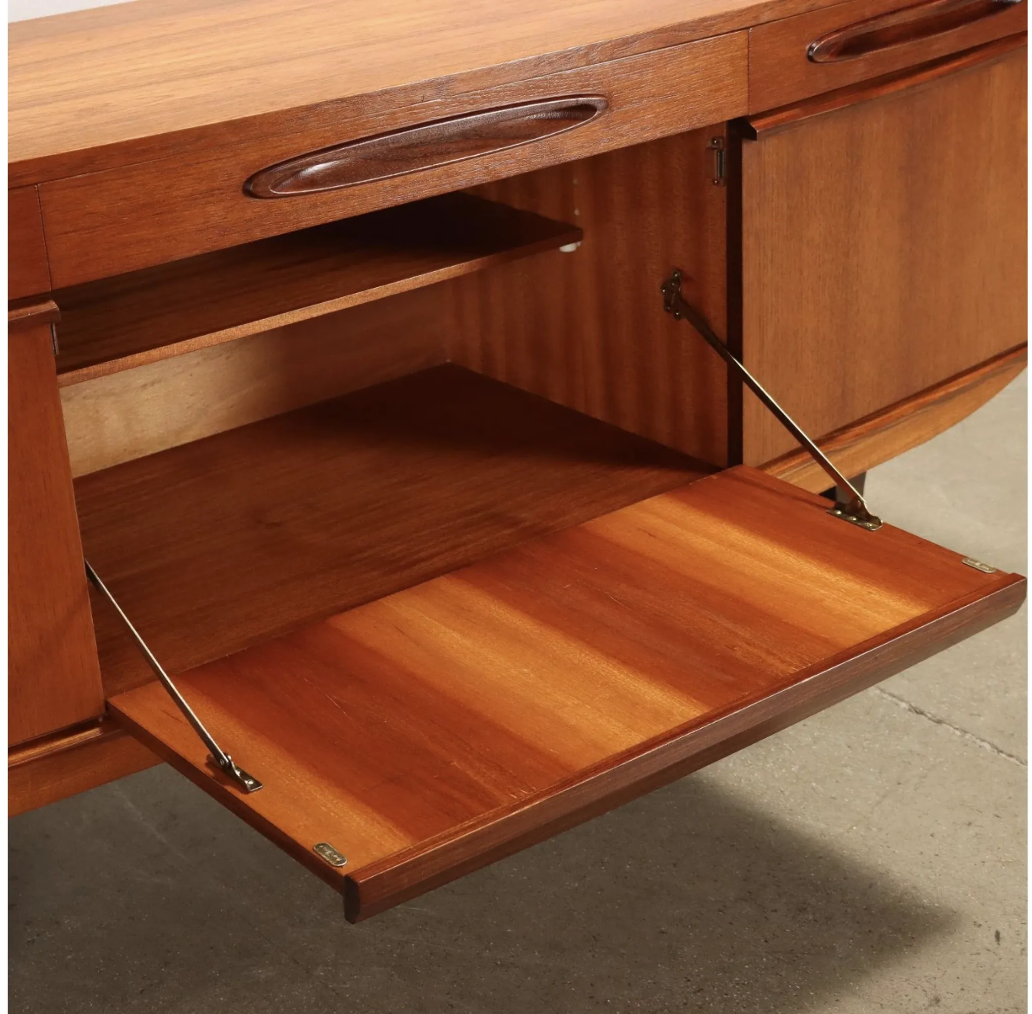 1960s English buffet, brown, teak veneer