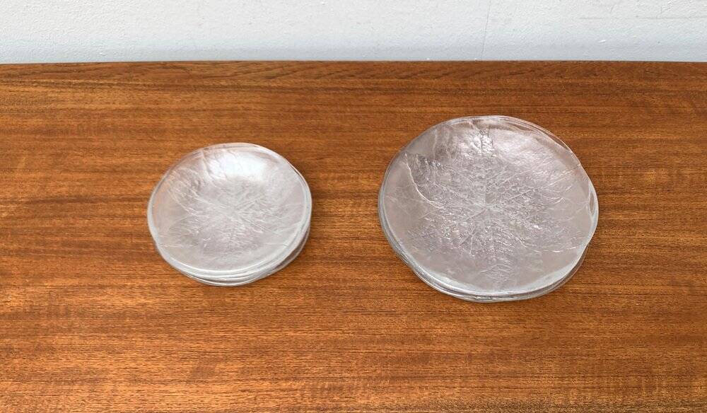 Vintage floral glass plates from Sweden by Ann Wärff for Kosta Boda, set of 11.