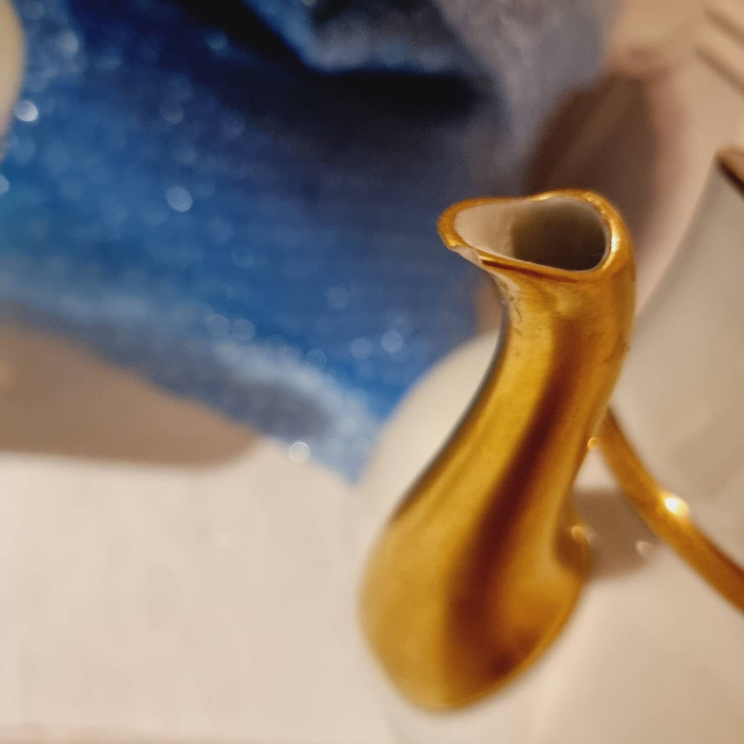 Impeccable Haviland Limoge coffee or tea service in fine porcelain and/or 24 carat