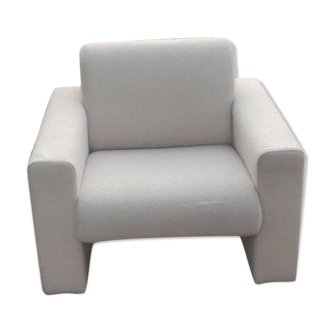 Artifort series 691 chair