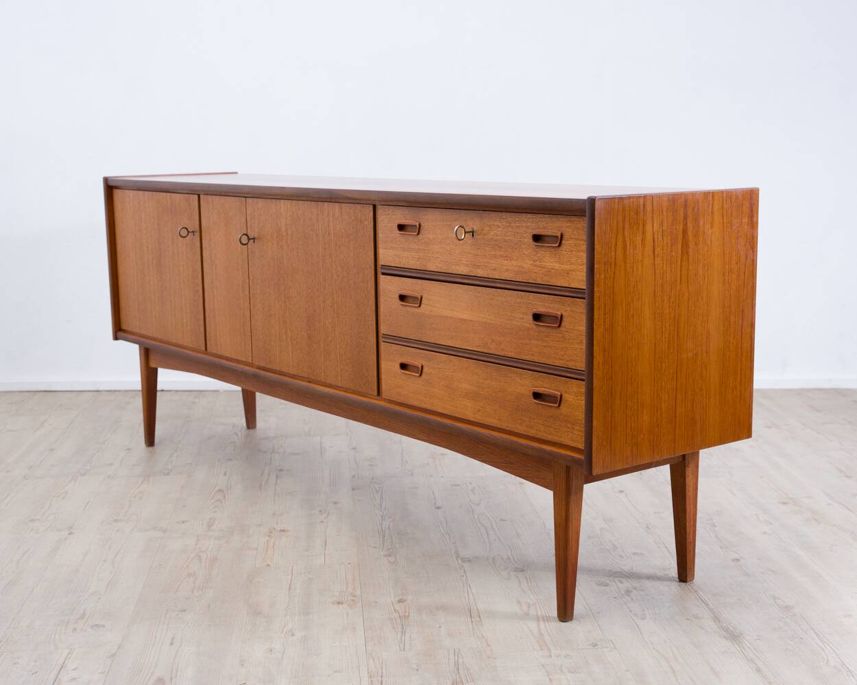 Scandinavian design teak sideboard, manufacturer Bartels.