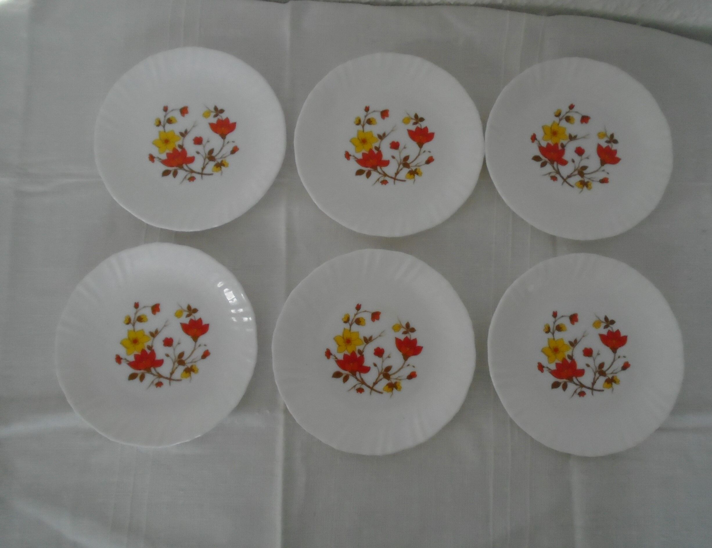 6 plates orange flowers - yellow Arcopal France Vintage