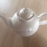 White teapot
