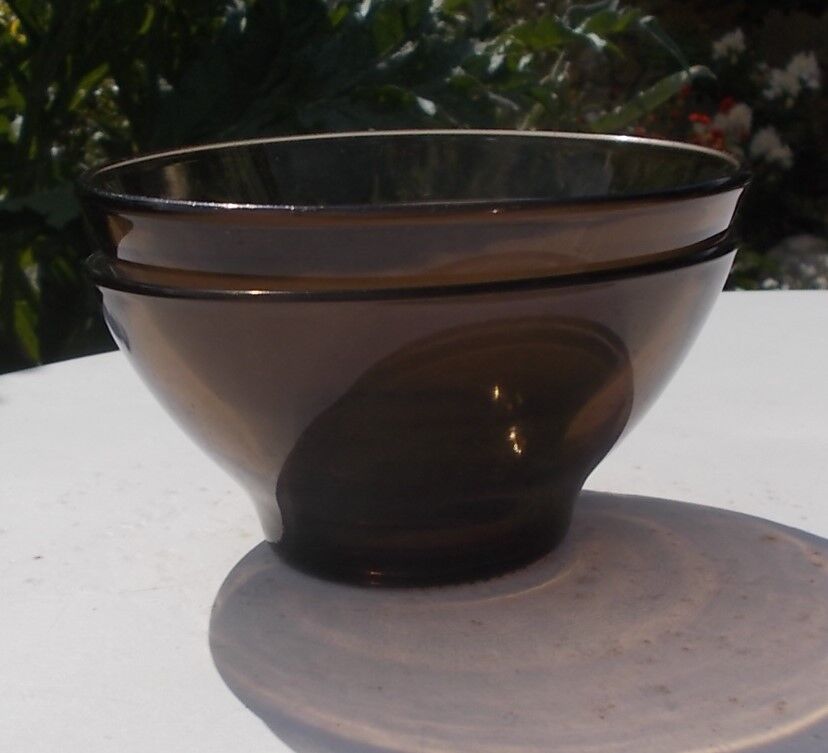 2 bols en verre ambré, Vereco, vintage