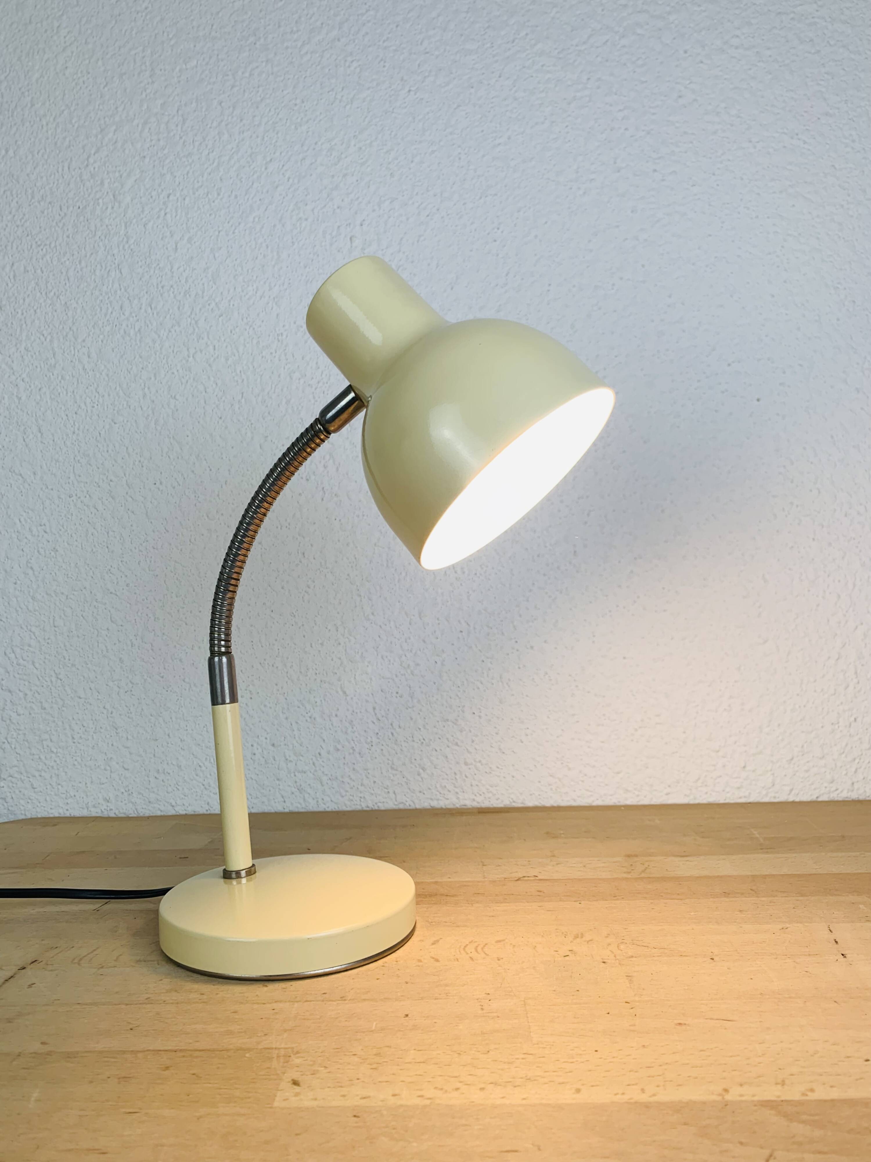 60s beige metal desk lamp