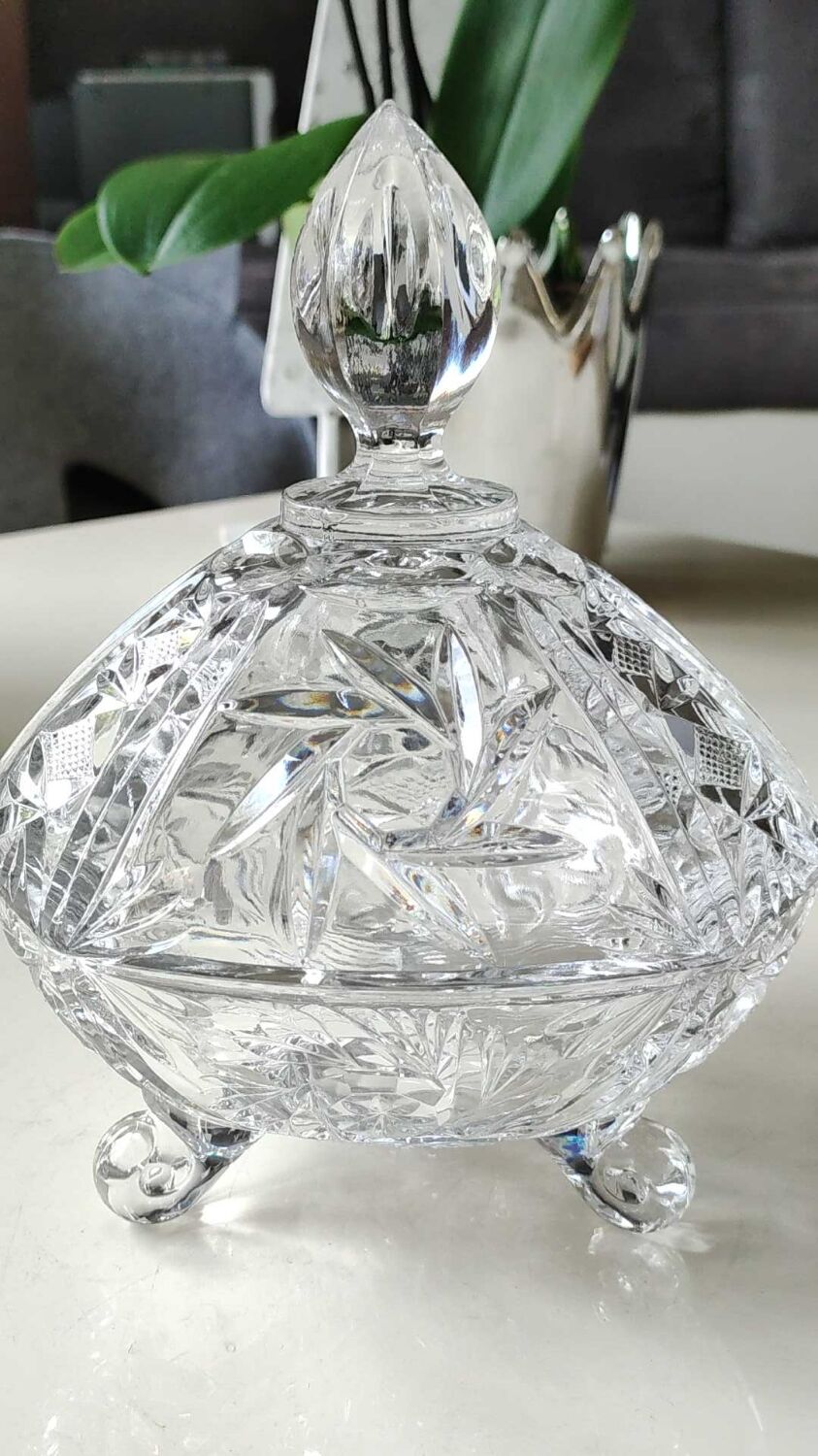 Vintage hexagonal Bohemian crystal bonbonnière/sweetener