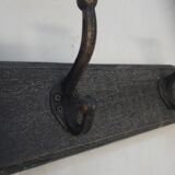 Wall-mounted coat rack with 4 hooks