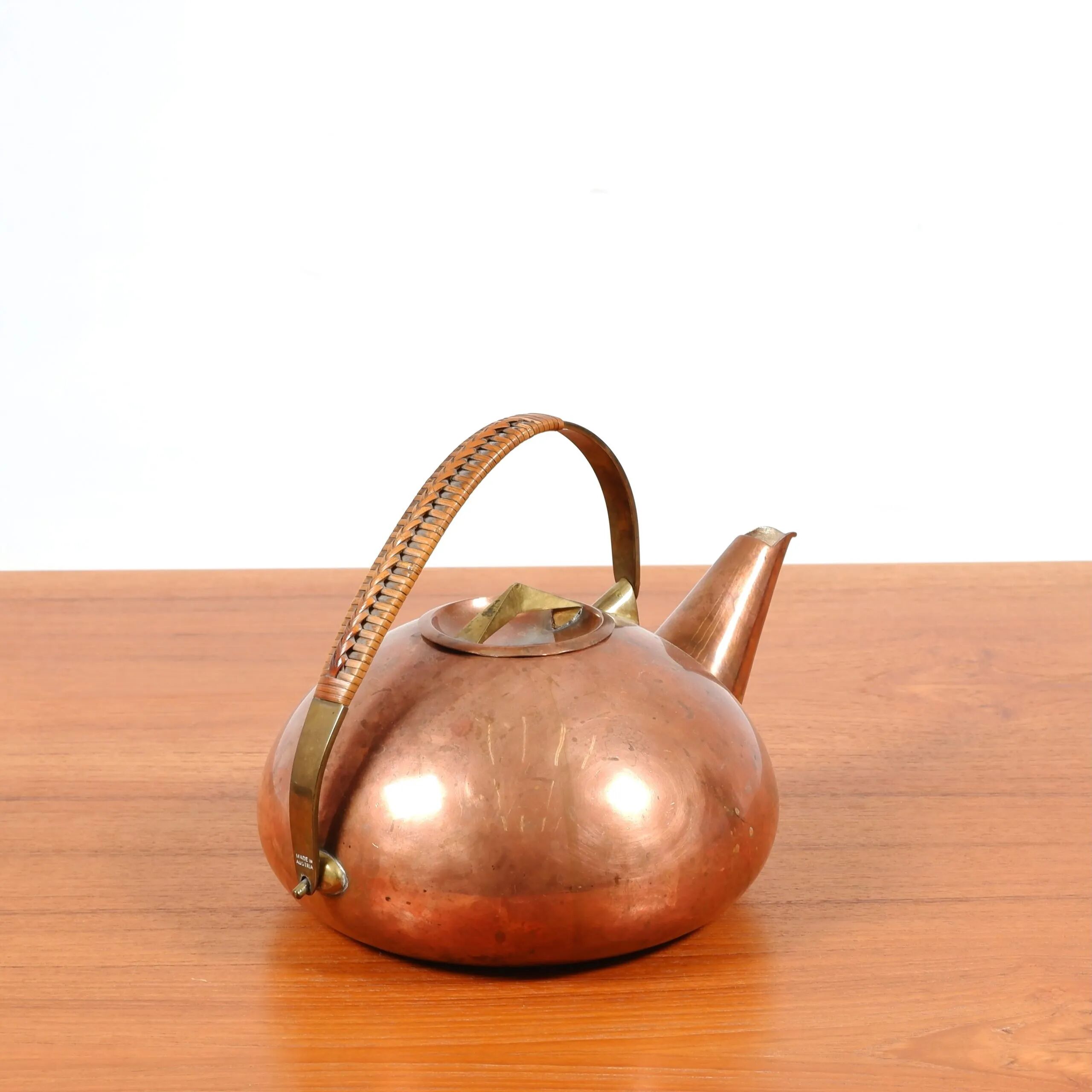 Carl Auböck teapot model 3879 in copper / brass