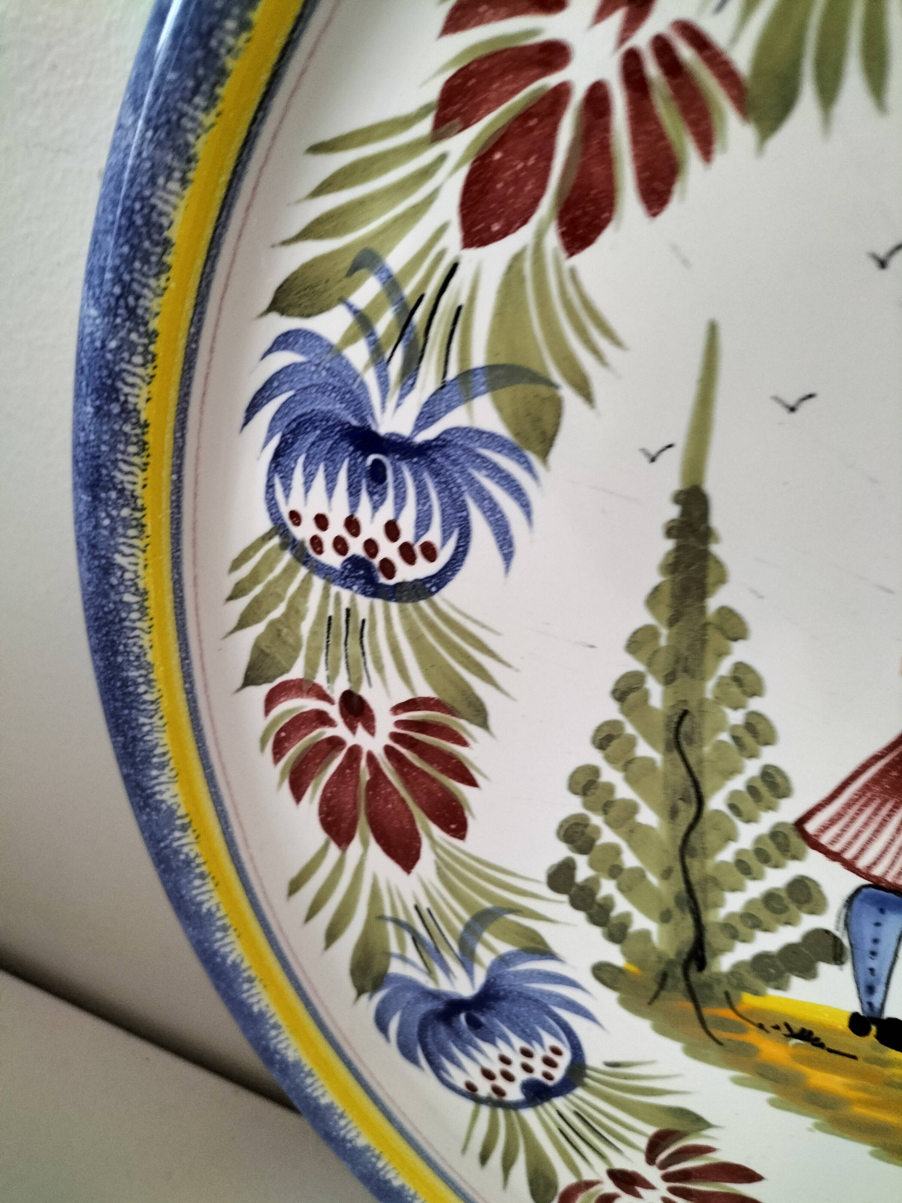 Large plate HB Henriot Quimper decor Tradition 32 cm