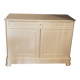 Buffet bas en bois massif relooké blanc cassé – Style Louis-Philippe
