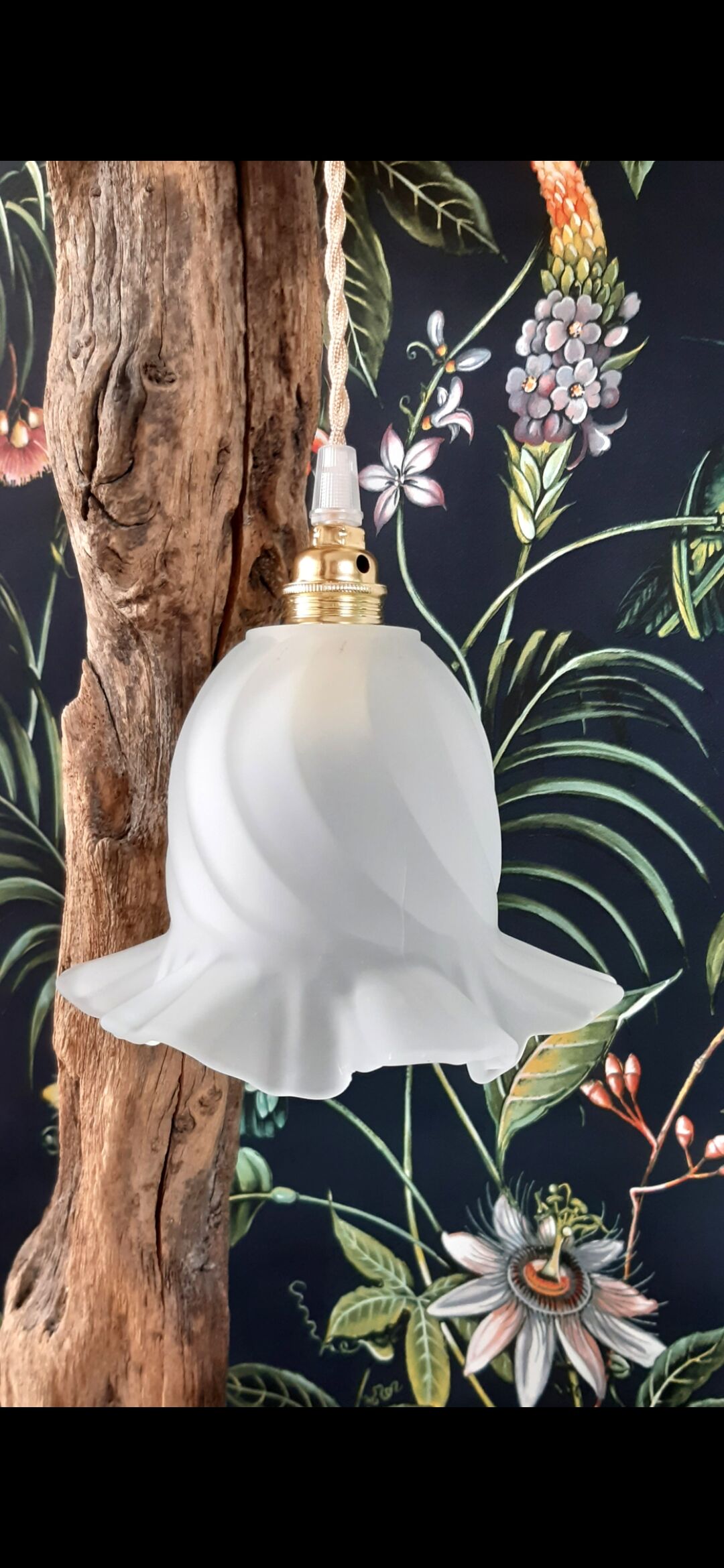 Vintage tulip hanging lamp