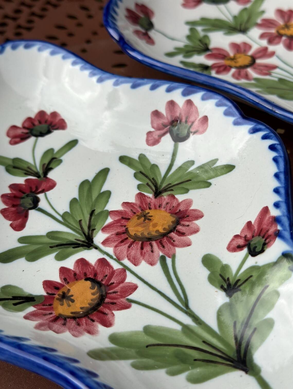 Vintage Ceramic Bowls – Hand-Painted Floral Design