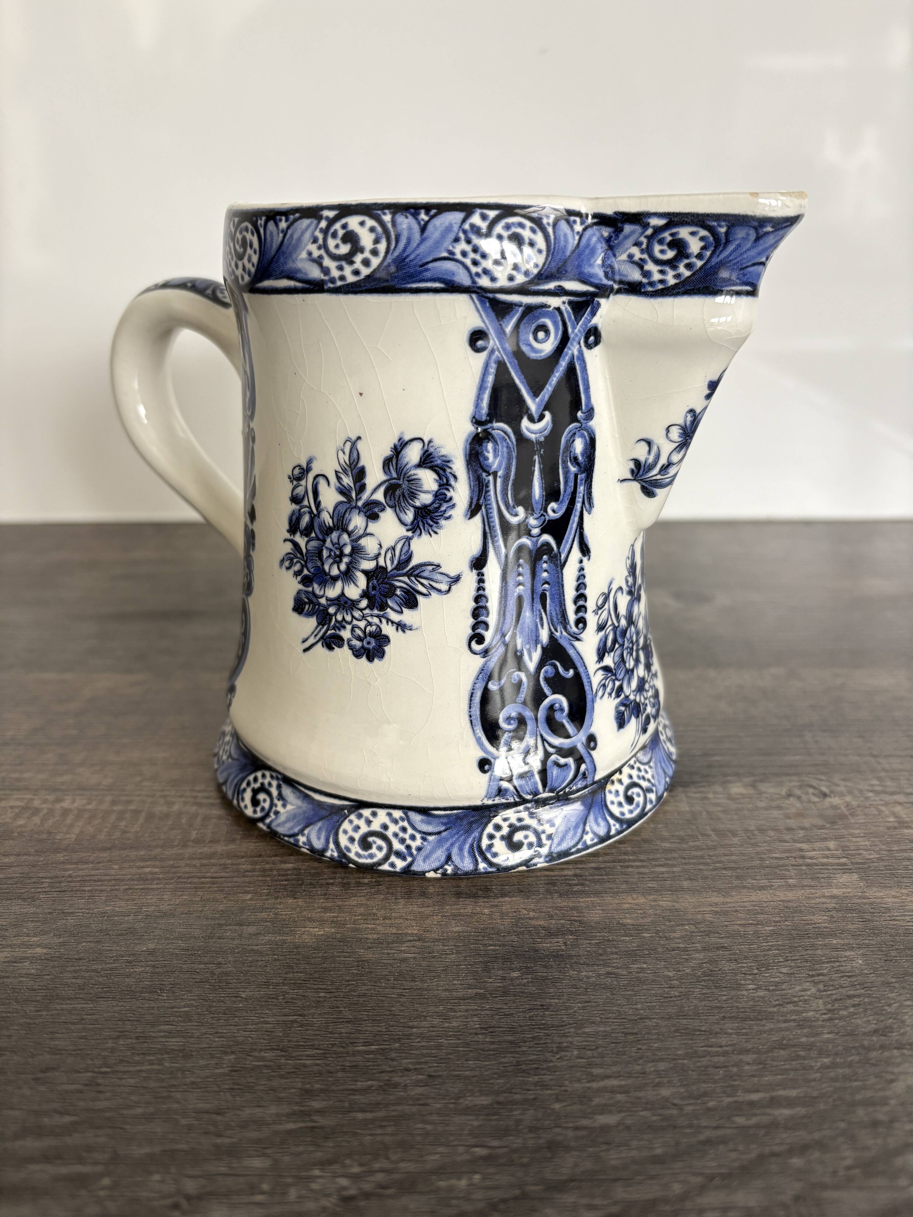 Antique Delft pitcher in blue faience – Late 19th century