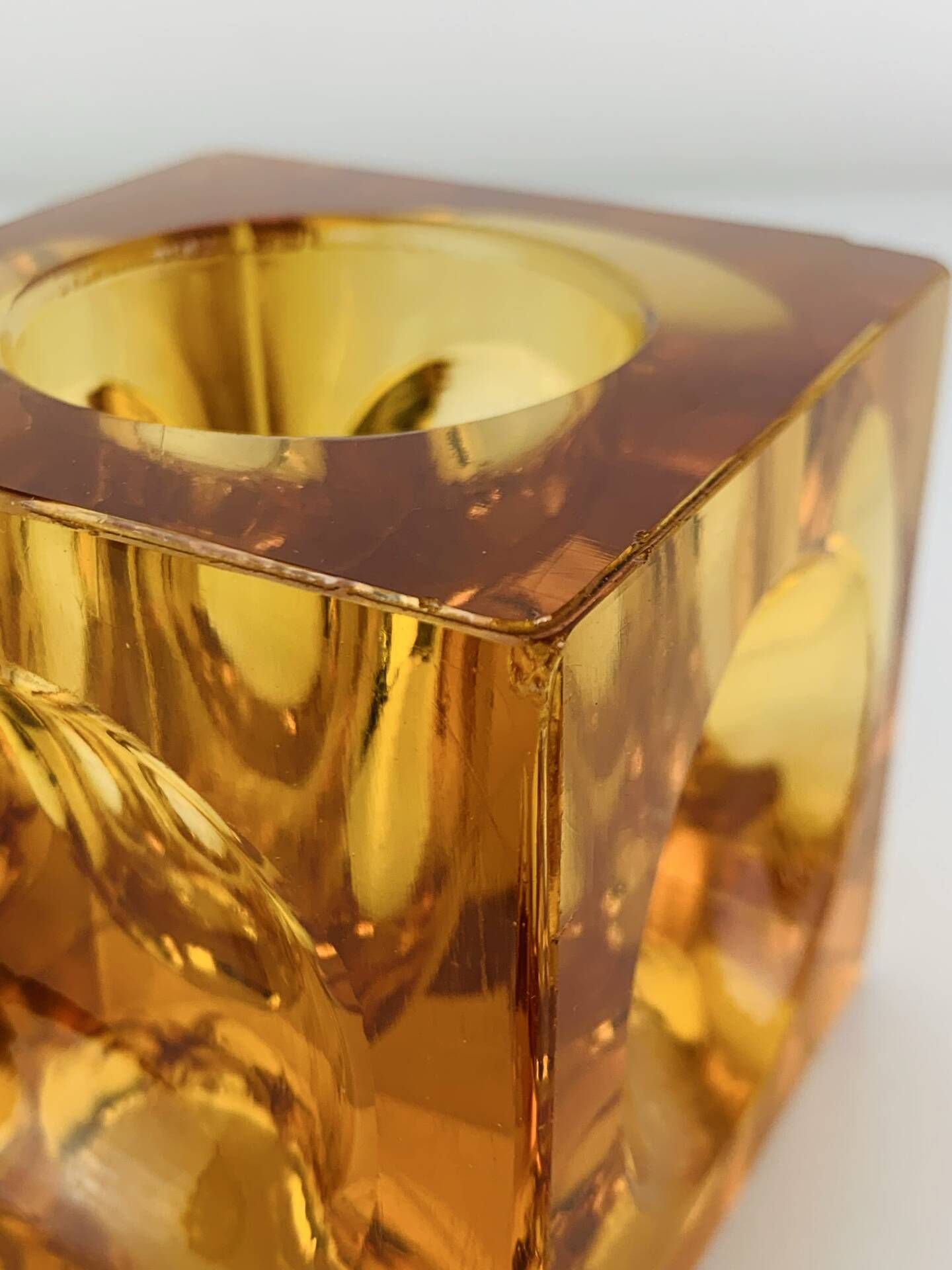Bougeoir ice cube verre ambré années 60