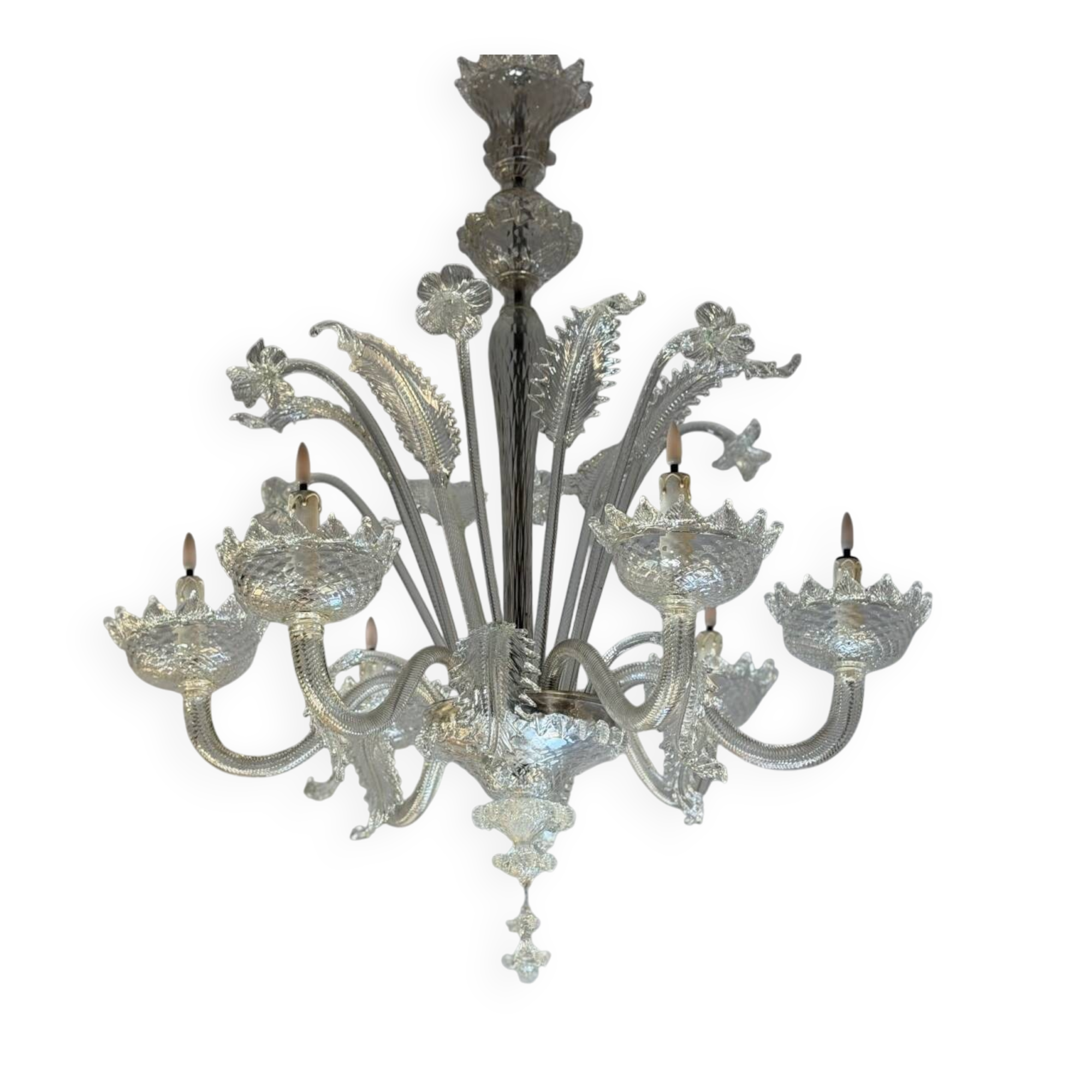 Venetian chandelier made of Murano glass, six light arms, circa 1940.