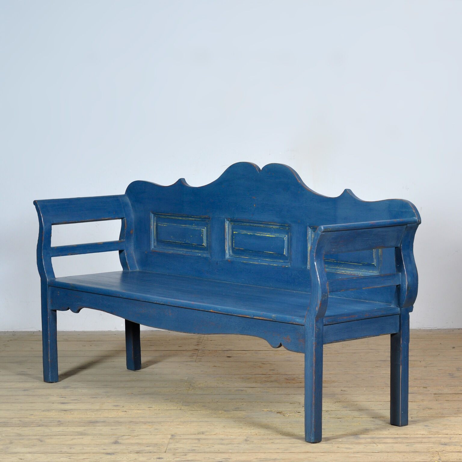 Antique pine bench, 1900s