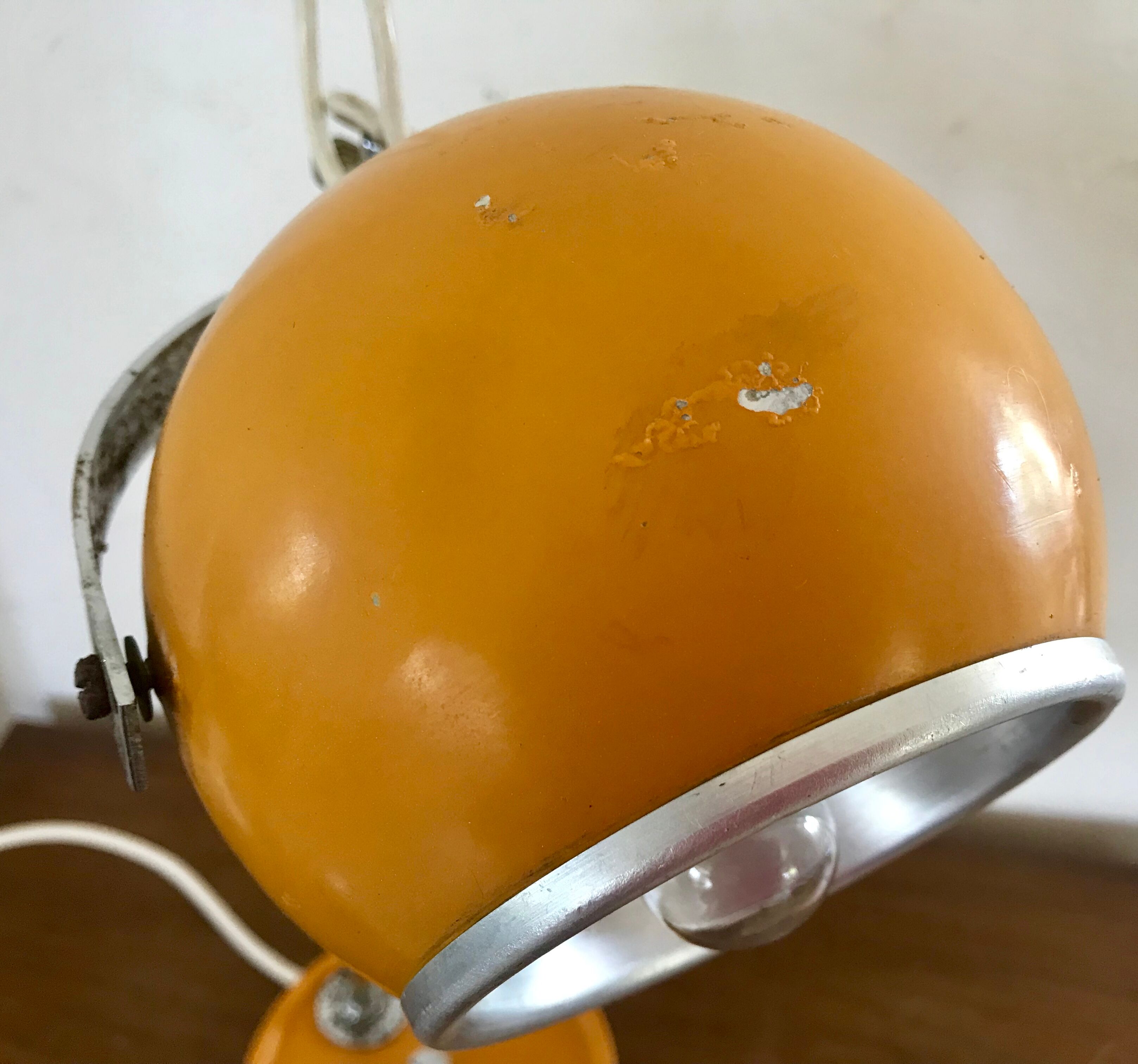Lamp eyeball gum-gutte circa 1960